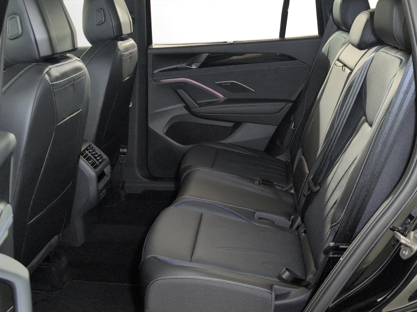 VW Tiguan 2.0 TSI DSG R-Line 4Motion-image-7
