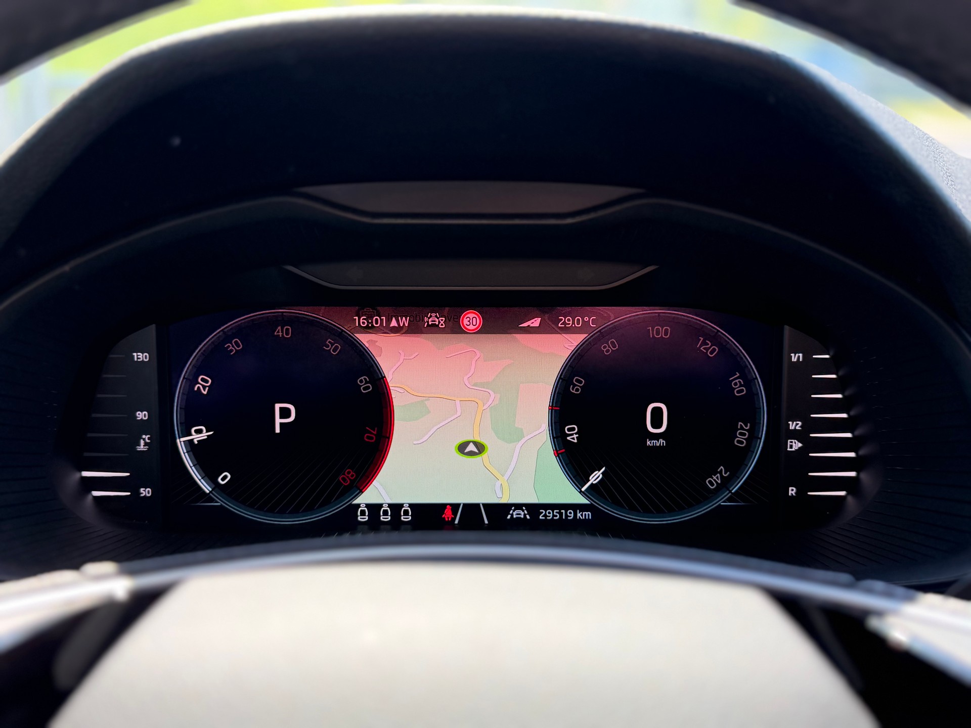 SKODA Kamiq 1.0 TSI Selection DSG-image-11