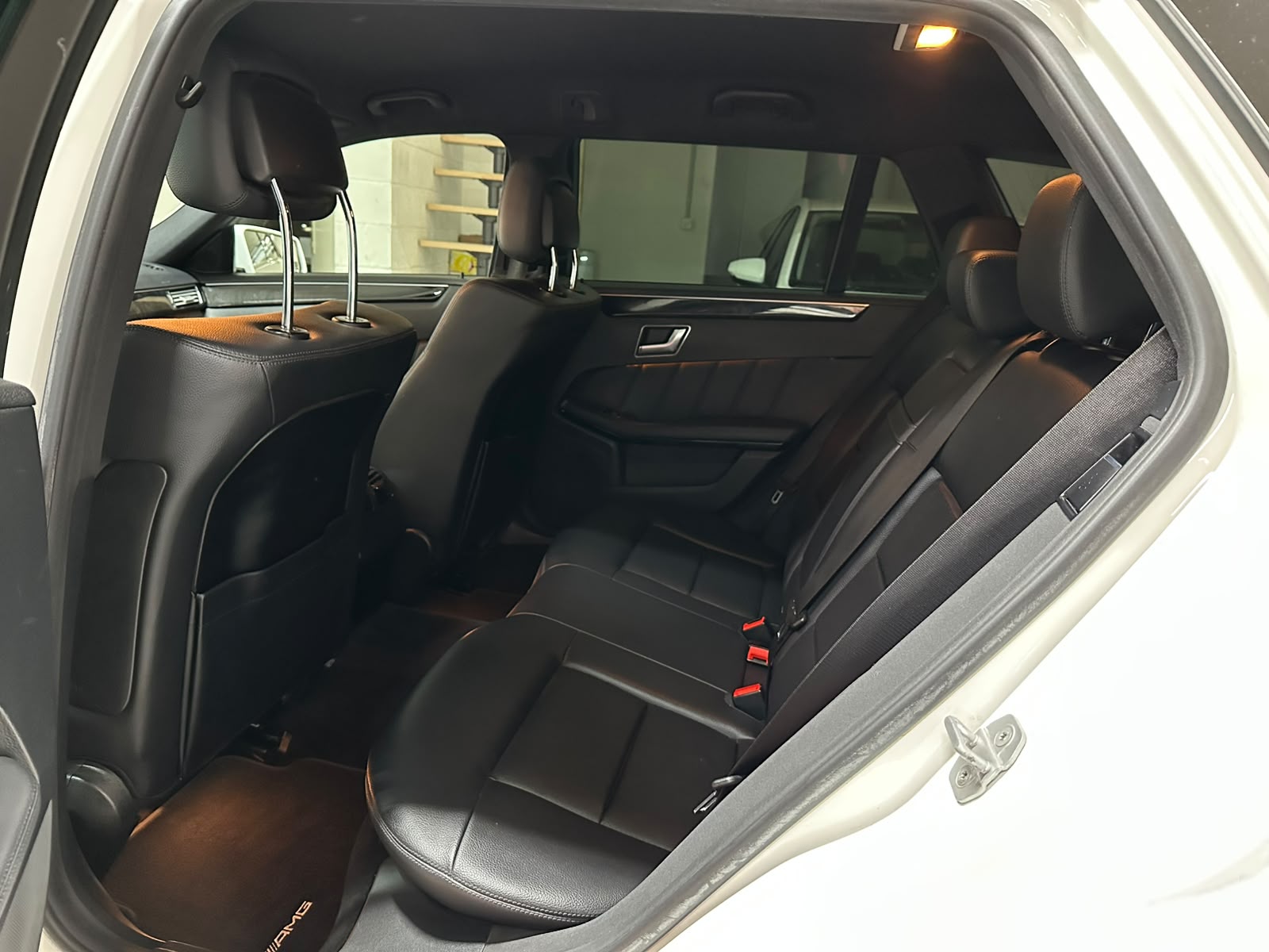 MERCEDES-BENZ E 250 CDI BlueEff. Avantgarde 4Matic 7G-Tronic-image-8