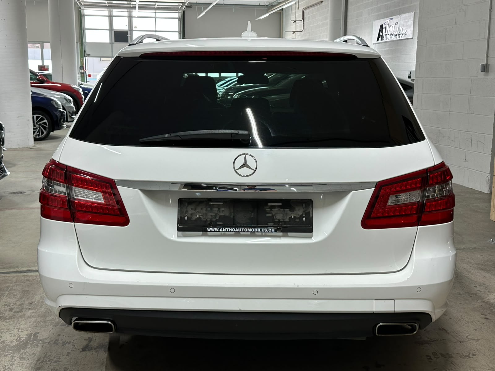 MERCEDES-BENZ E 250 CDI BlueEff. Avantgarde 4Matic 7G-Tronic-image-4