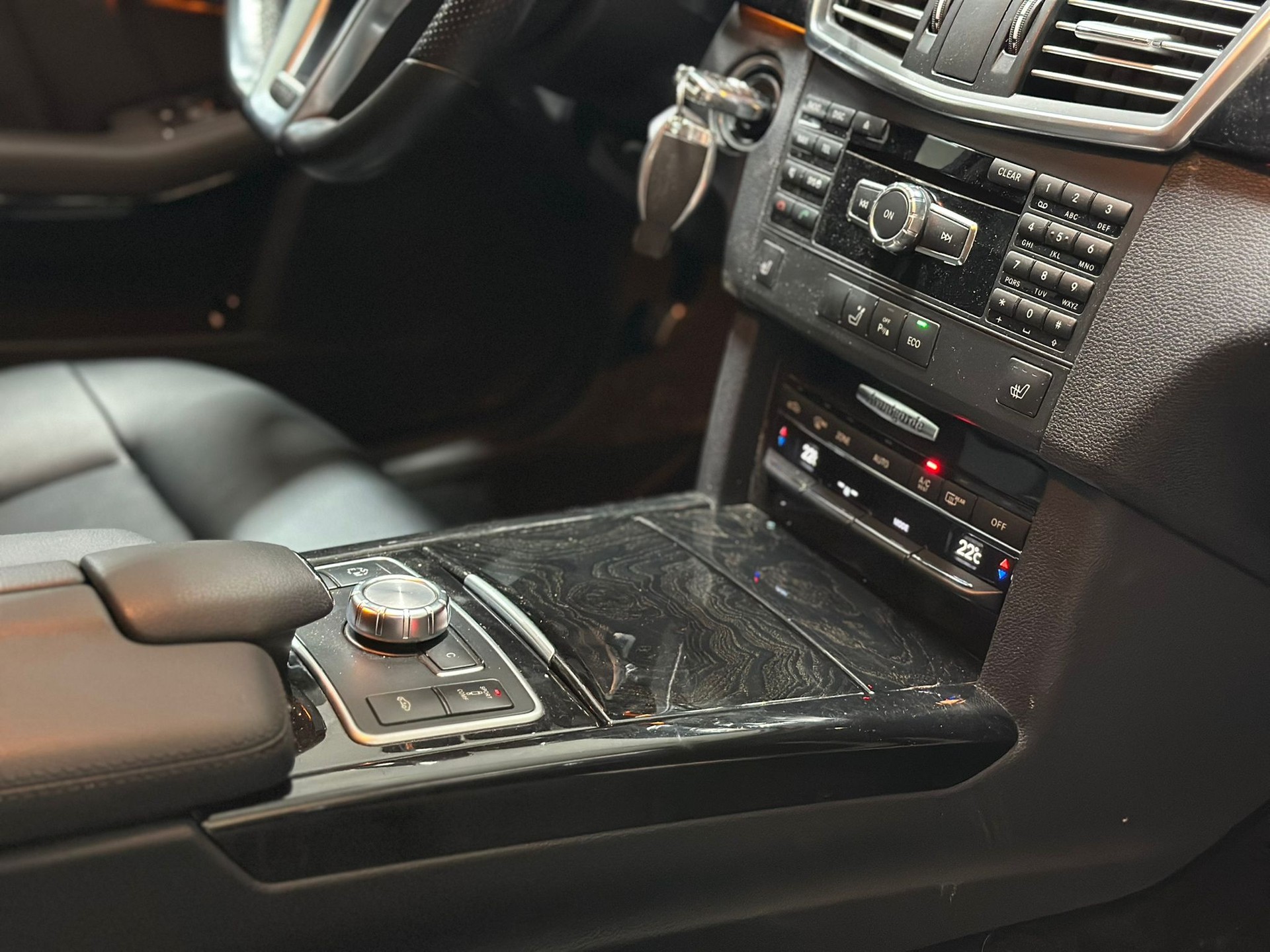 MERCEDES-BENZ E 250 CDI BlueEff. Avantgarde 4Matic 7G-Tronic-image-12
