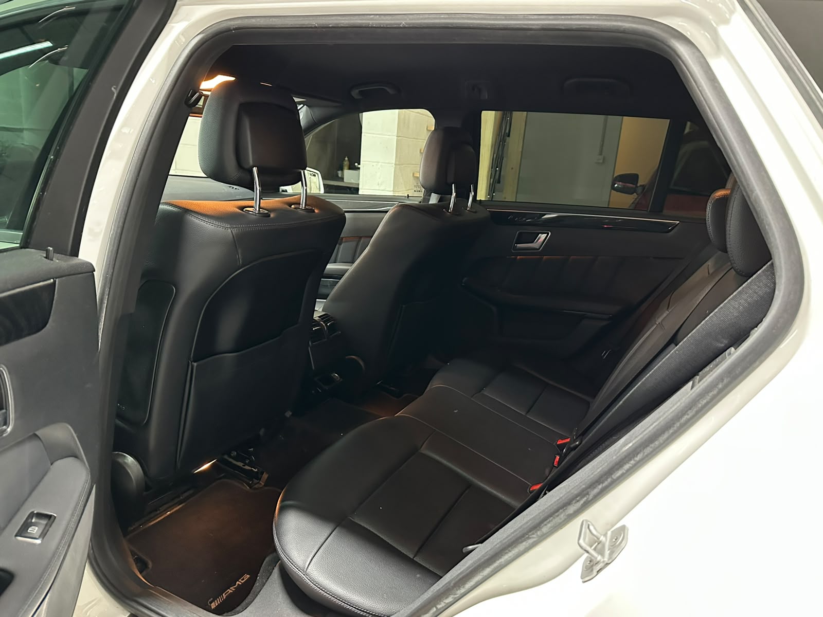 MERCEDES-BENZ E 250 CDI BlueEff. Avantgarde 4Matic 7G-Tronic-image-6