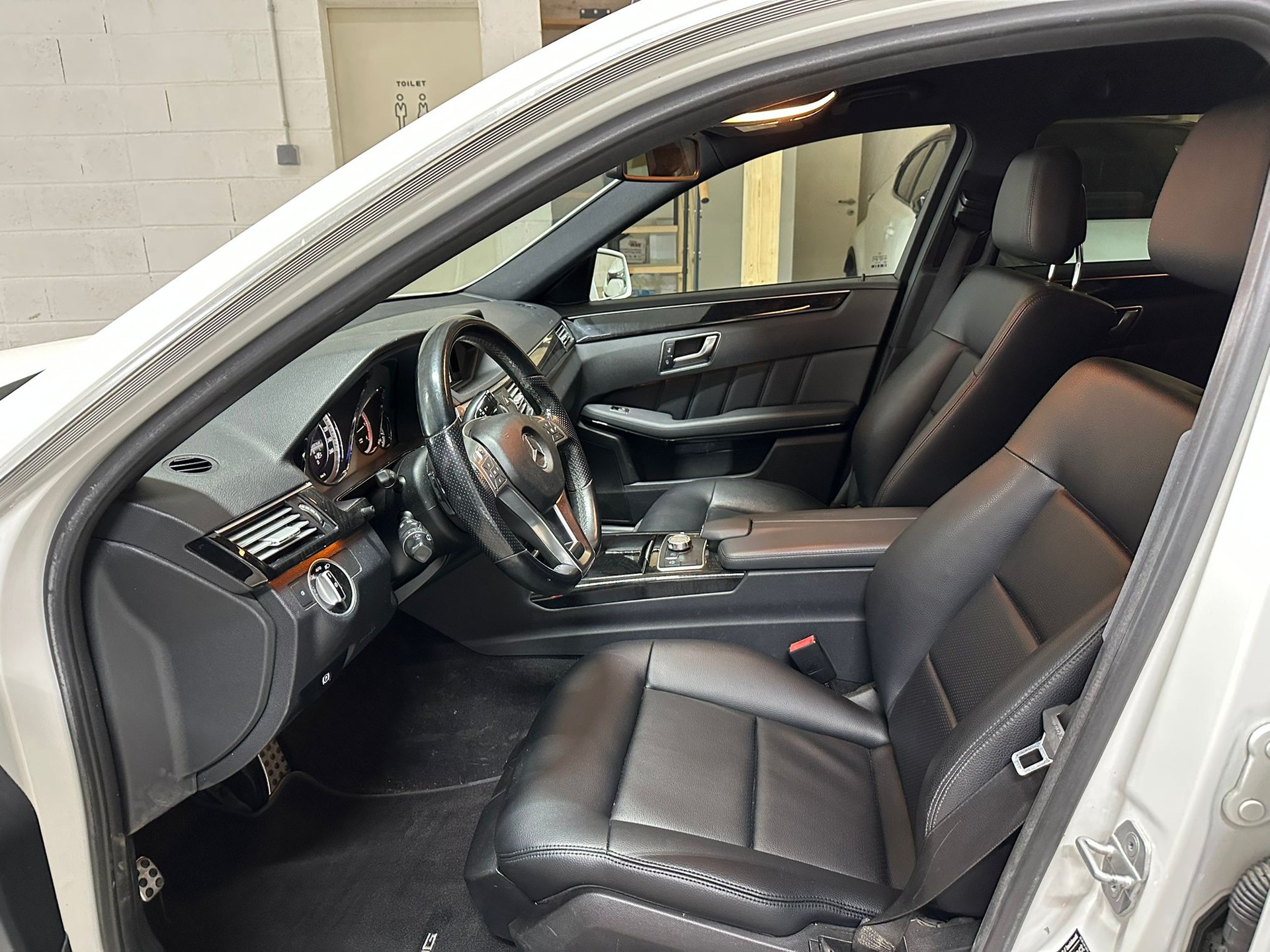 MERCEDES-BENZ E 250 CDI BlueEff. Avantgarde 4Matic 7G-Tronic-image-10