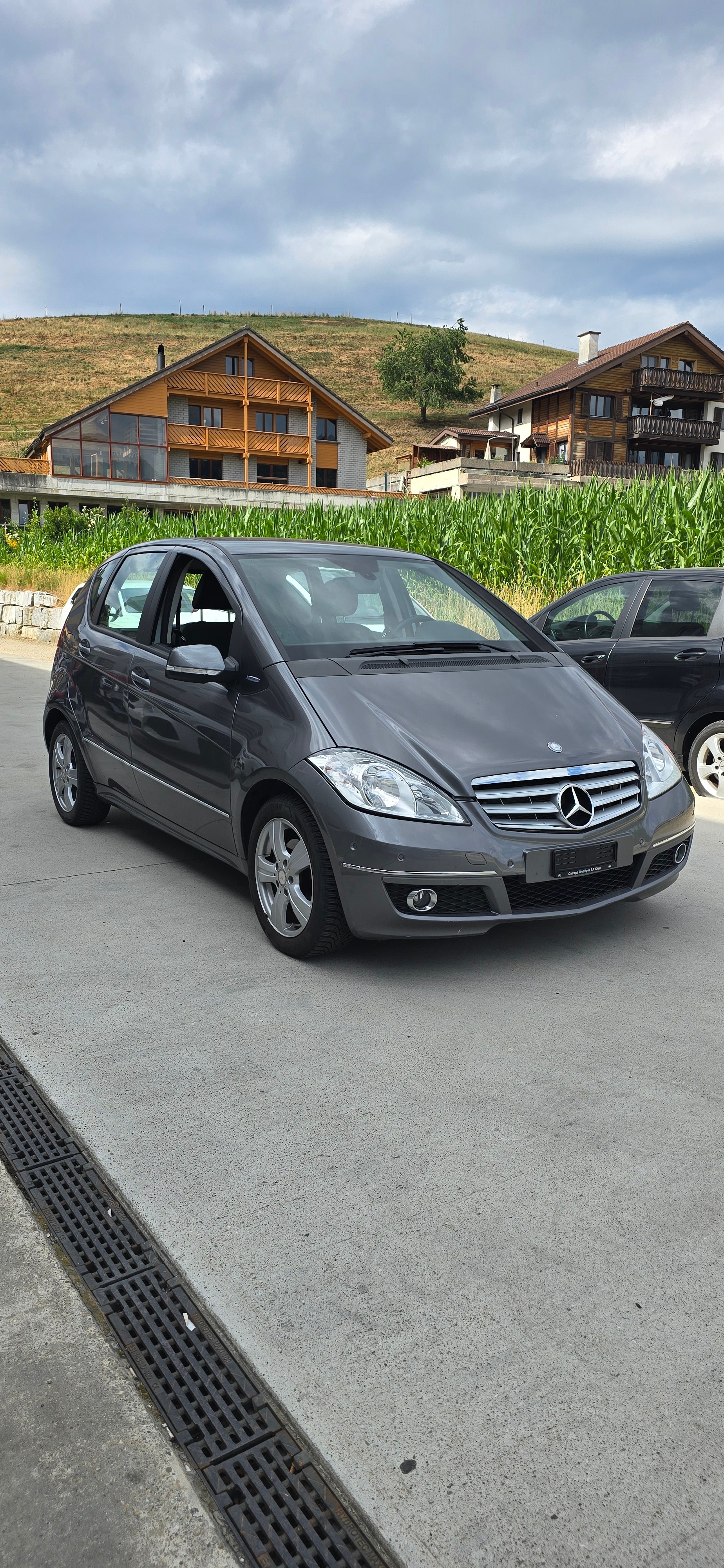 MERCEDES-BENZ A 180 BlueEF Classic-image-1