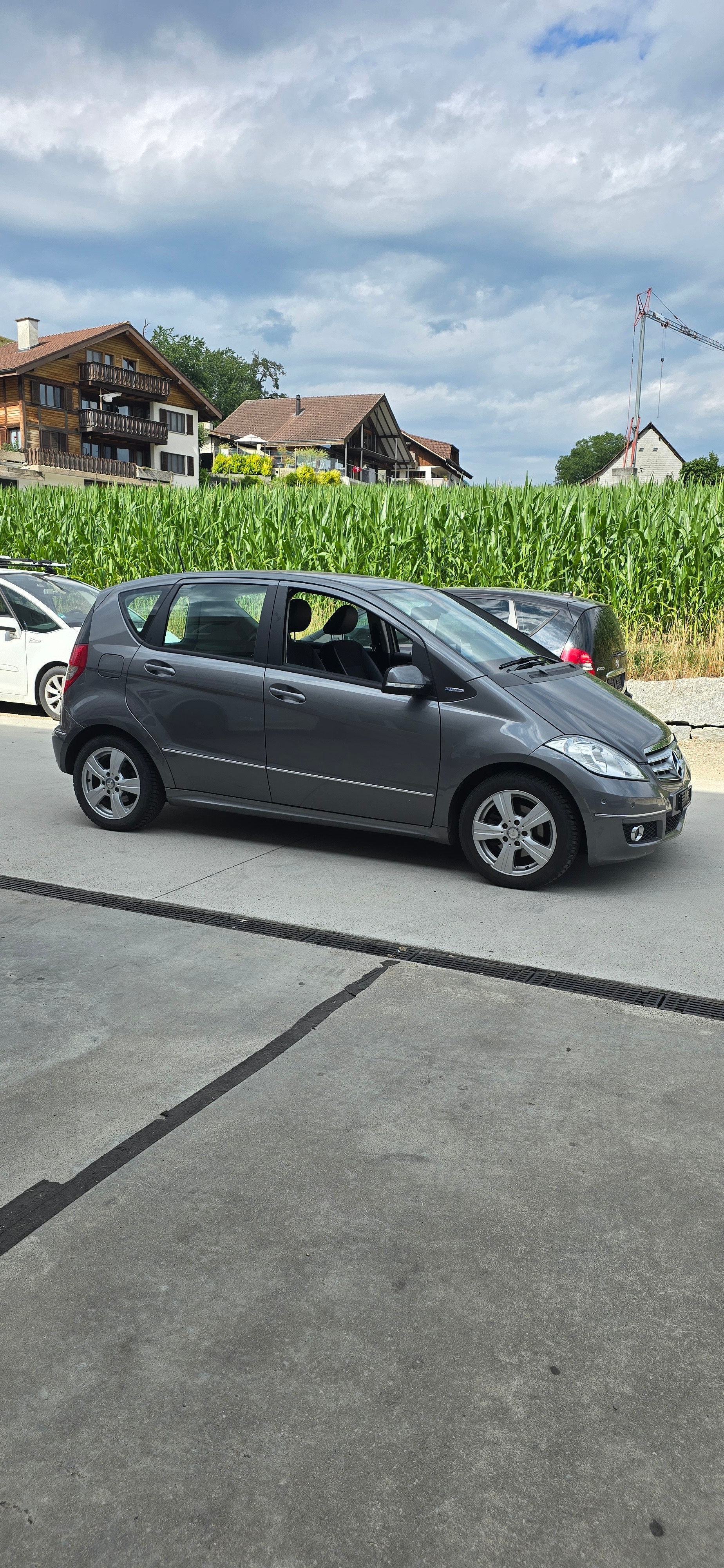 MERCEDES-BENZ A 180 BlueEF Classic-image-2