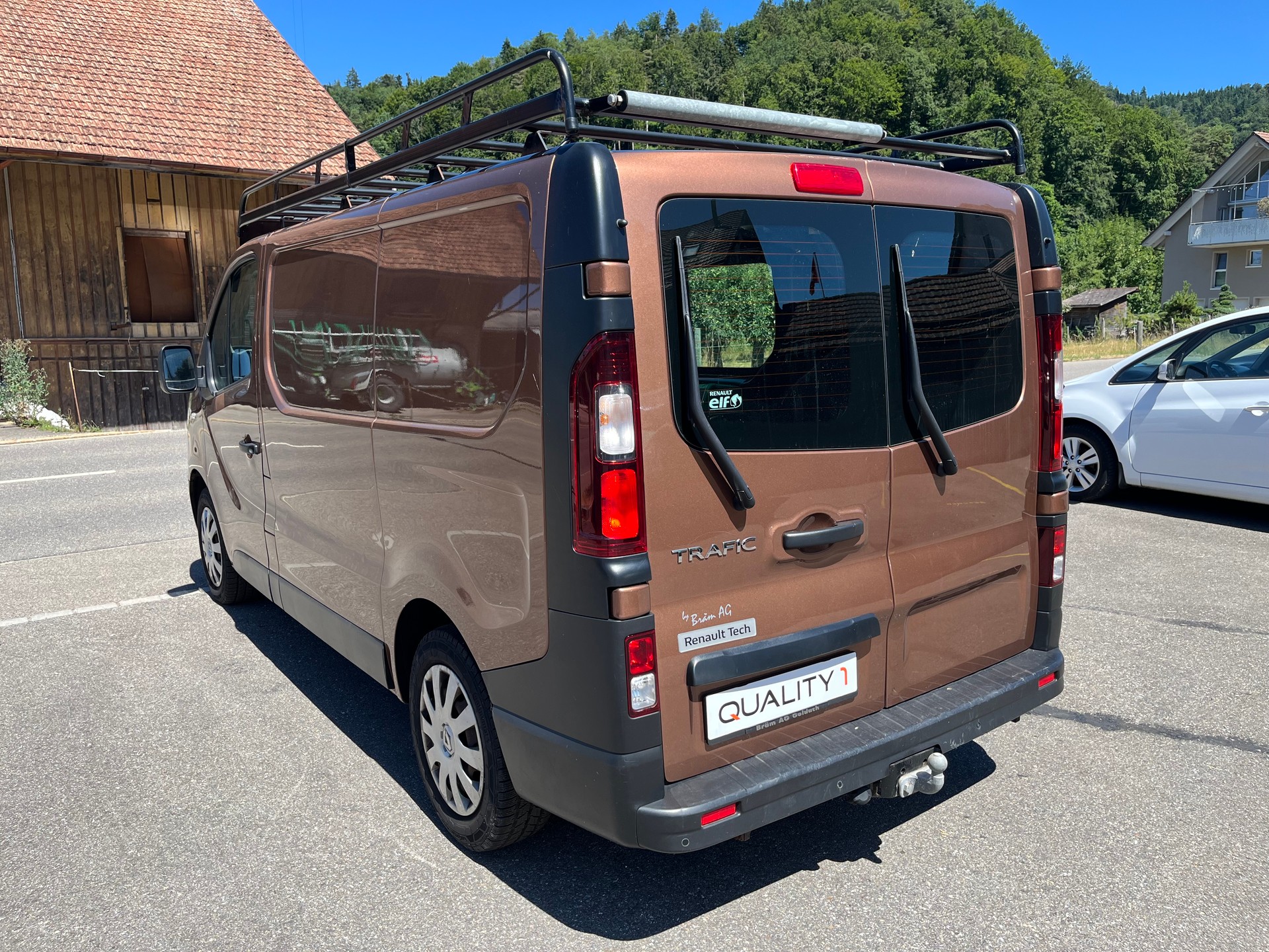 RENAULT Trafic 1.6 ENERGY TwinT. dCi125 2.9t Busin. L1H1 / Frisch ab MFK & Service / Anhängerkupplung-image-3