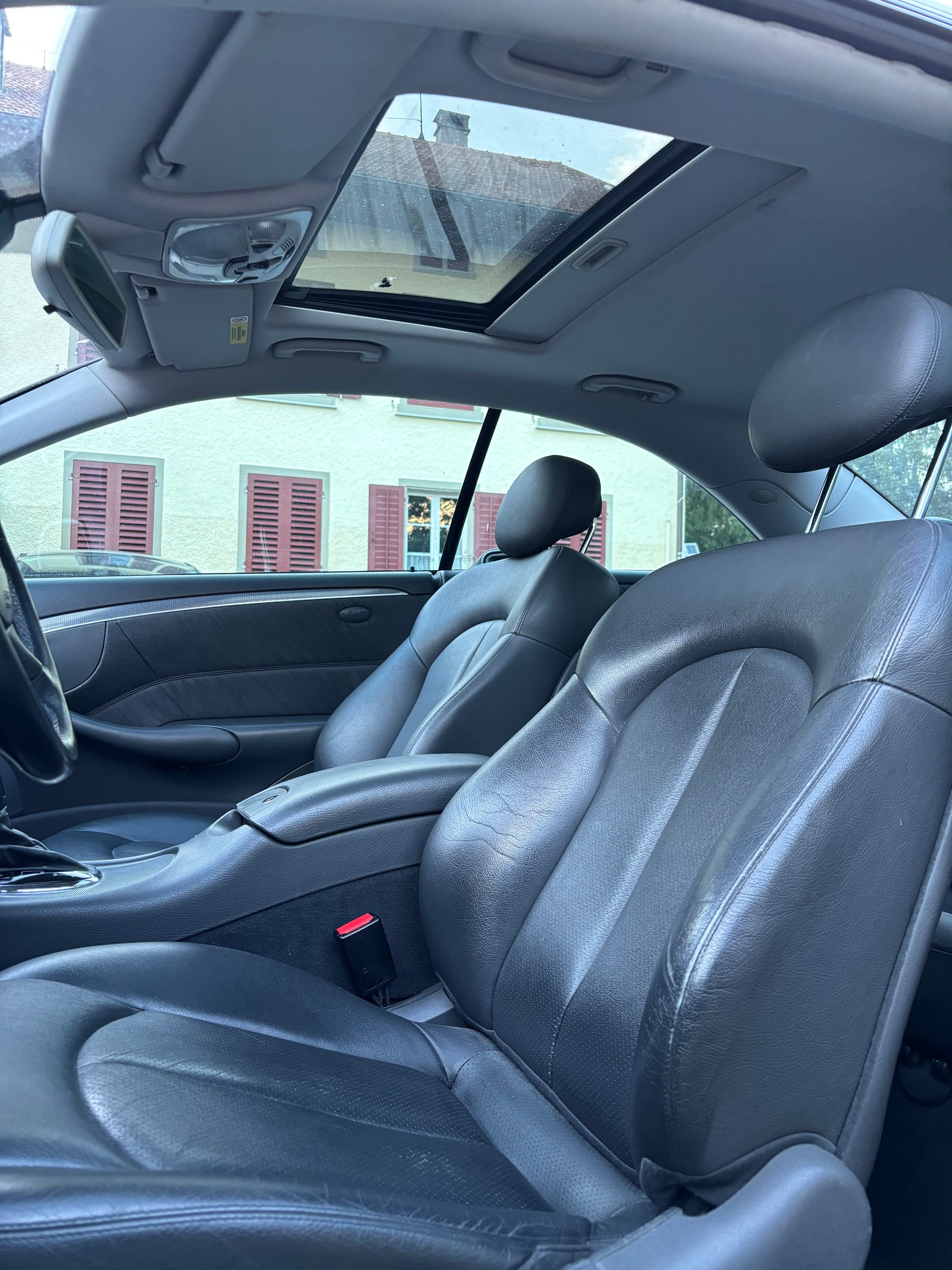 MERCEDES-BENZ CLK 320 Elégance Automatic-image-10