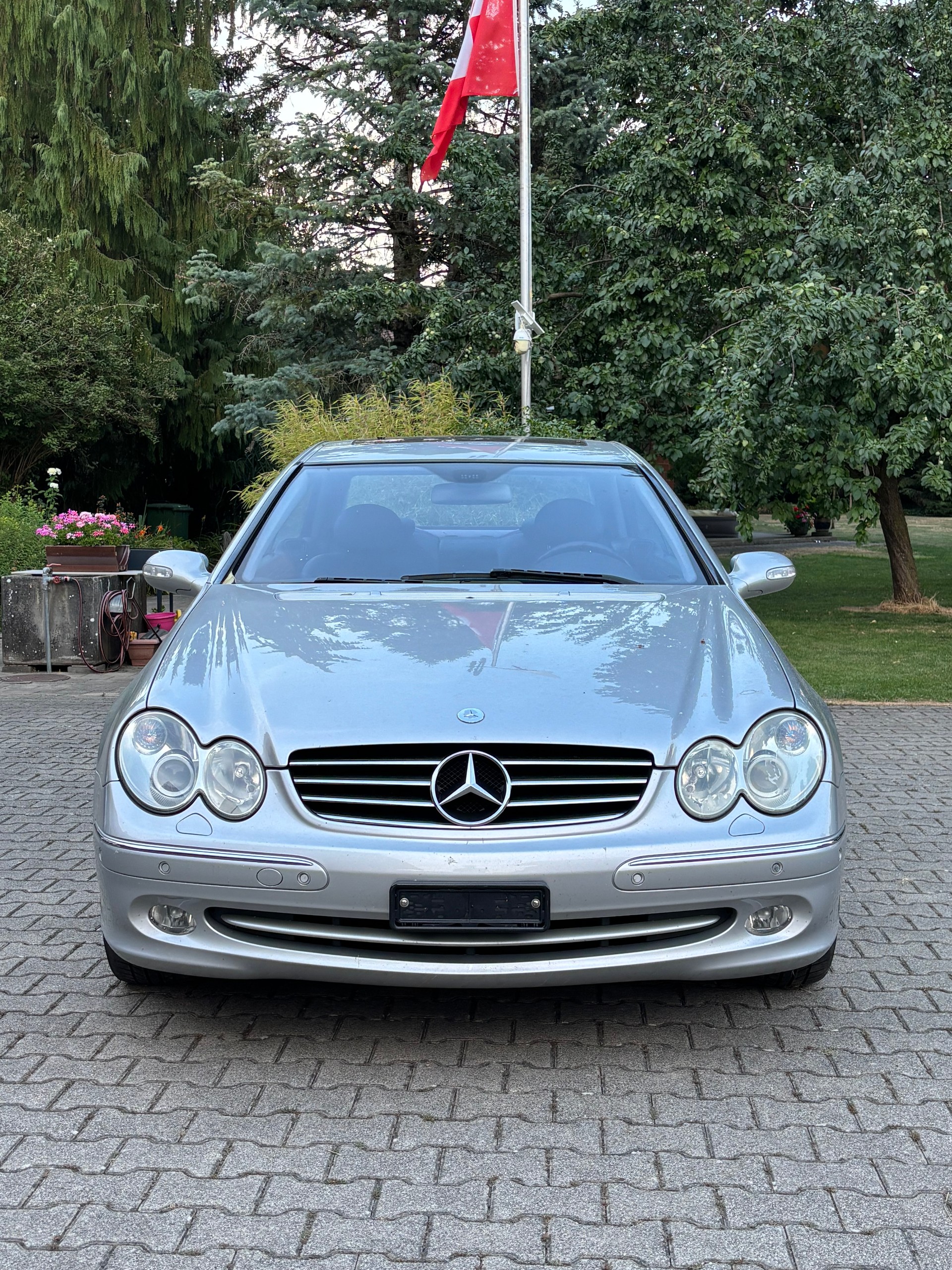 MERCEDES-BENZ CLK 320 Elégance Automatic-image-1
