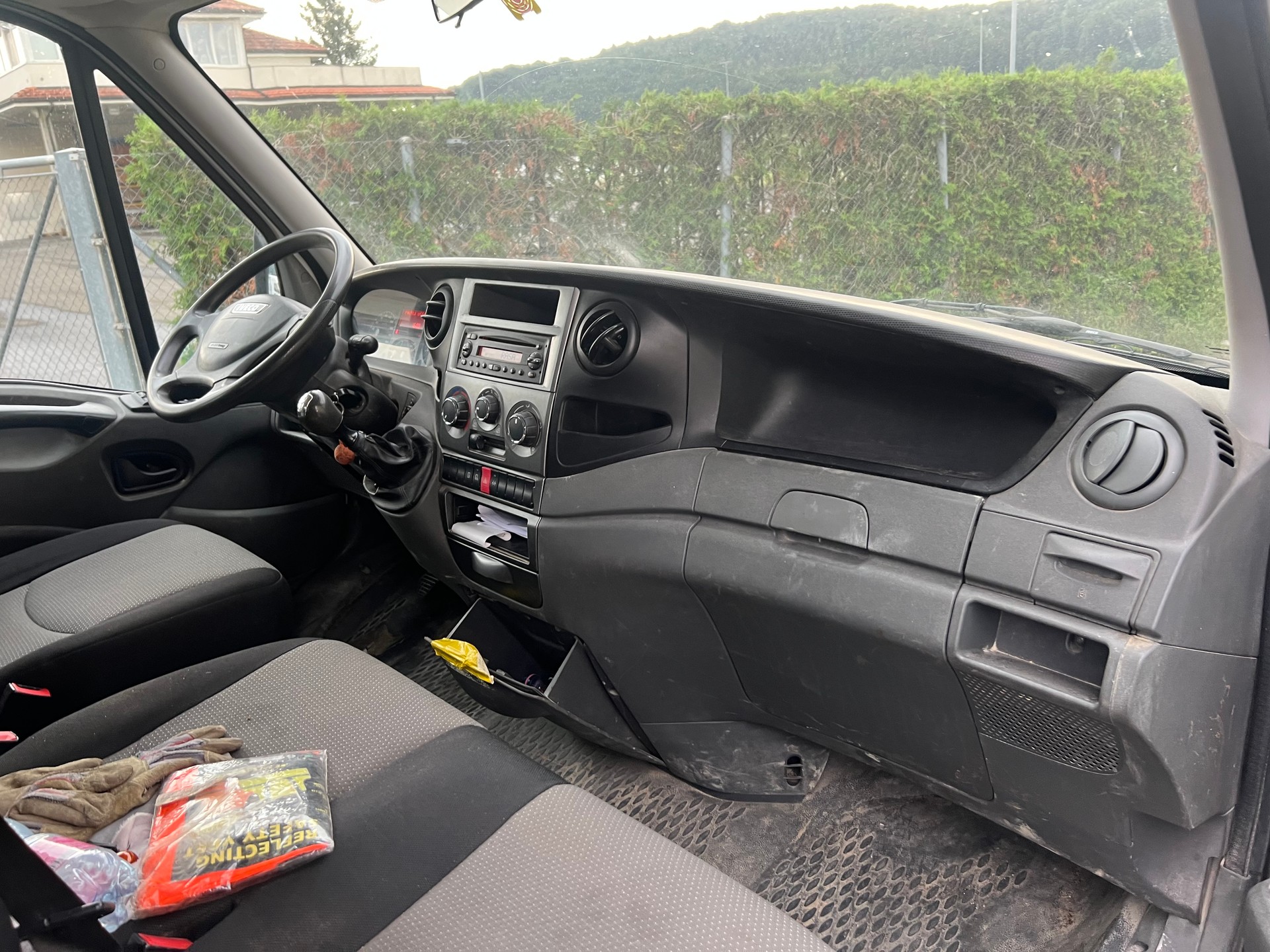 IVECO 35 S 13-image-10