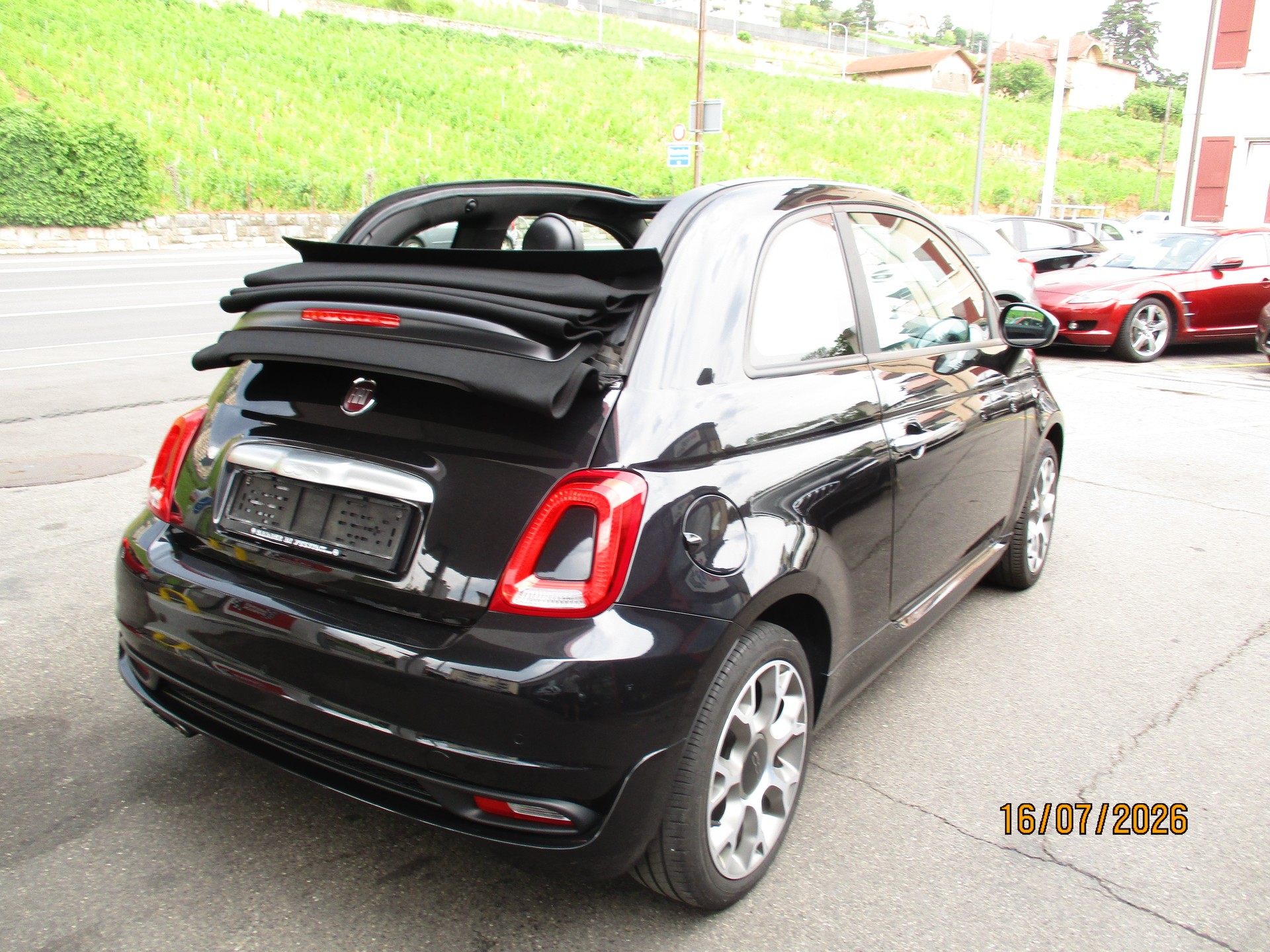 FIAT 500Cabriolet 0.9 Twinair Rockstar-image-2