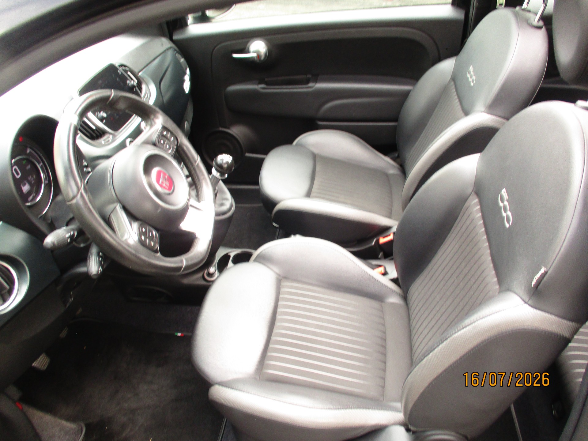 FIAT 500Cabriolet 0.9 Twinair Rockstar-image-6