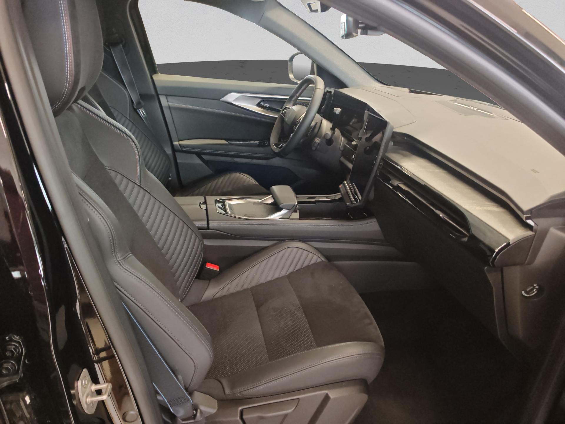 RENAULT Rafale 1.2 E-Tech Hybrid 200 Esprit Alpine-image-16