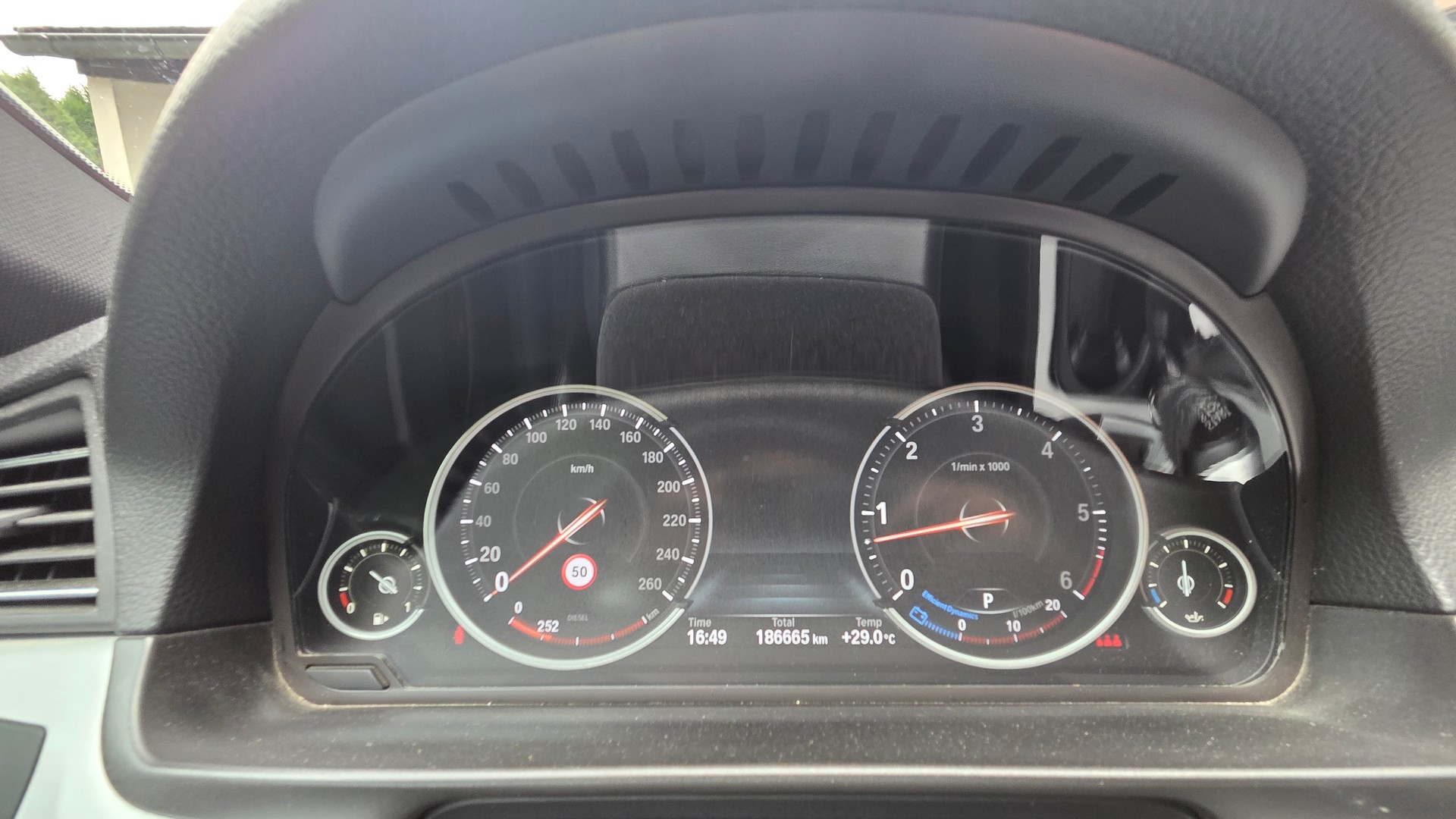BMW BMW M550d xDrive Steptronic-image-5