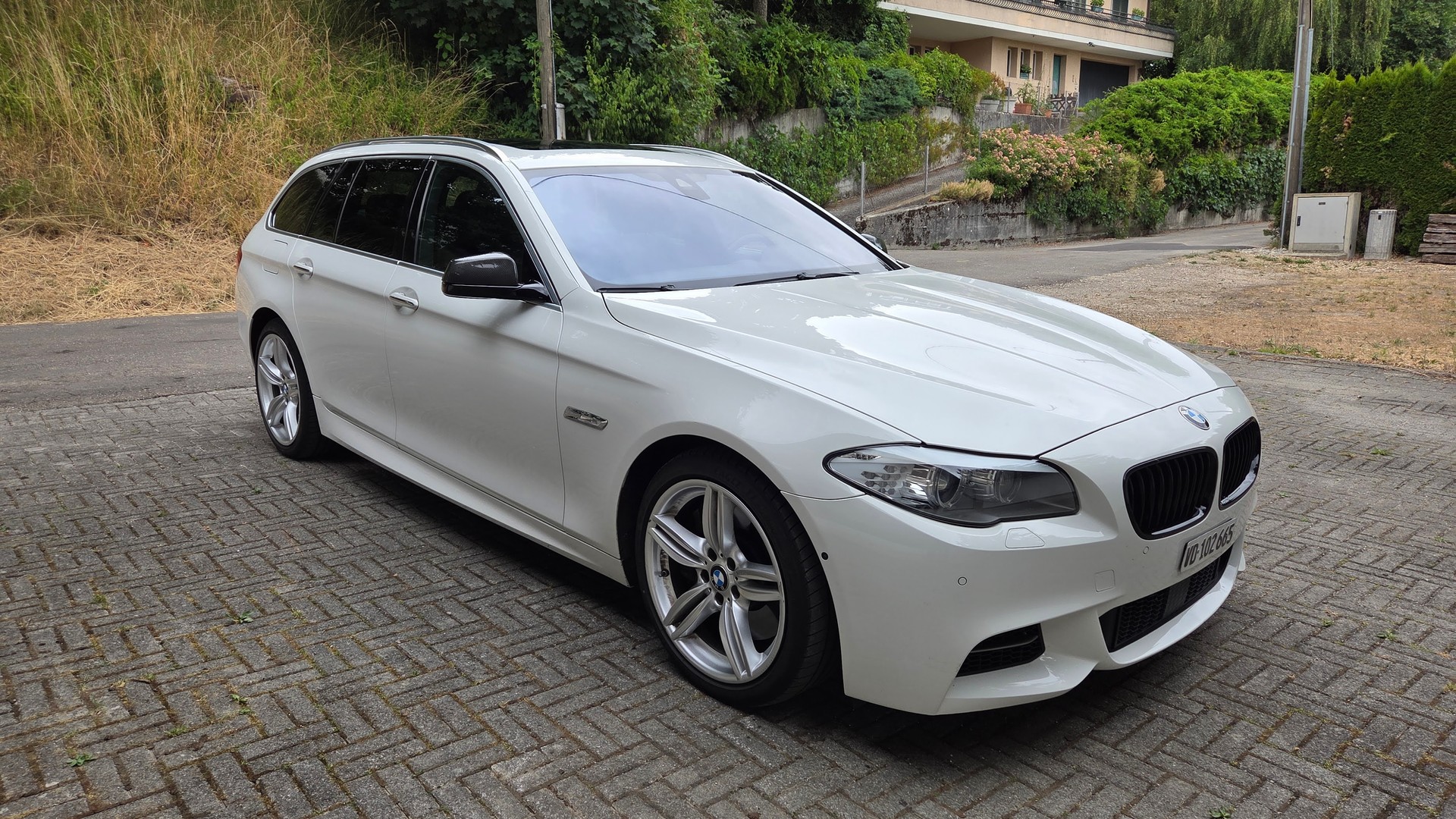 BMW BMW M550d xDrive Steptronic-image-1