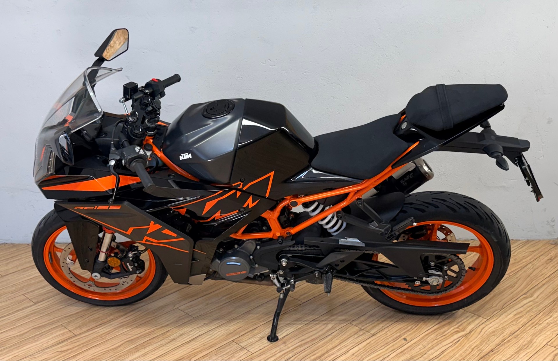 KTM RC 125-image-5