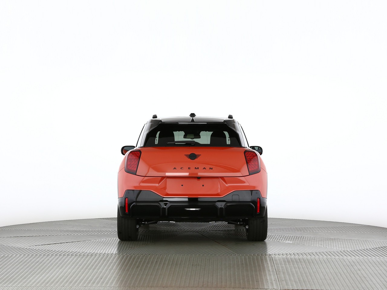 MINI Aceman E-image-3