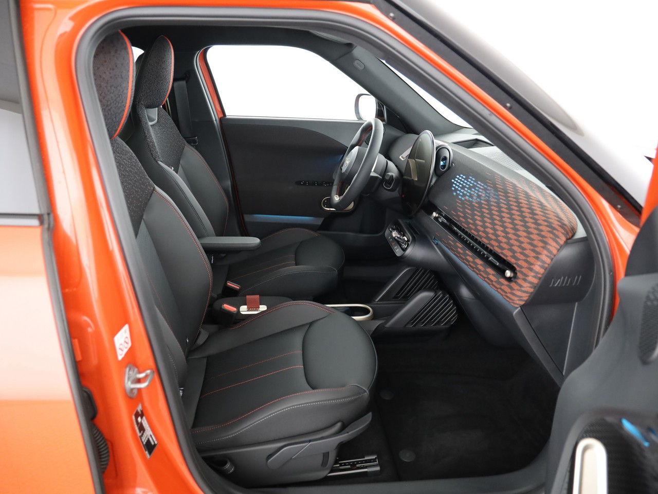MINI Aceman E-image-14