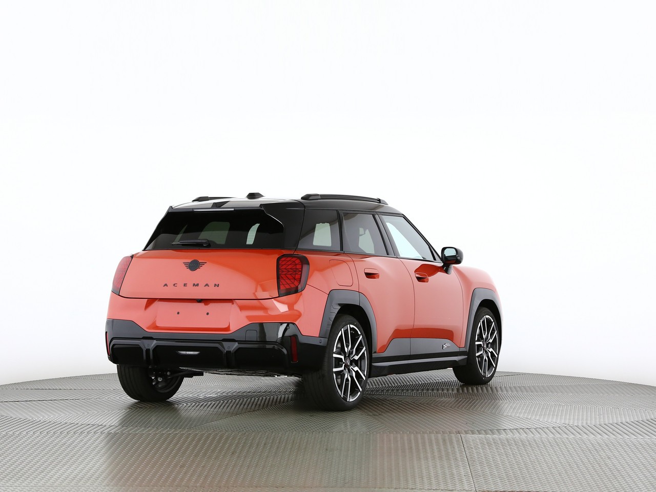 MINI Aceman E-image-1