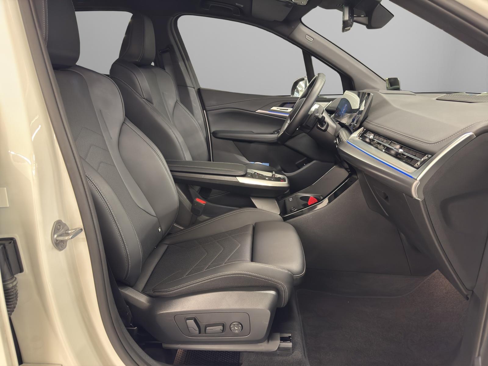 BMW 223i xDrive SDKG Active Tourer-image-14