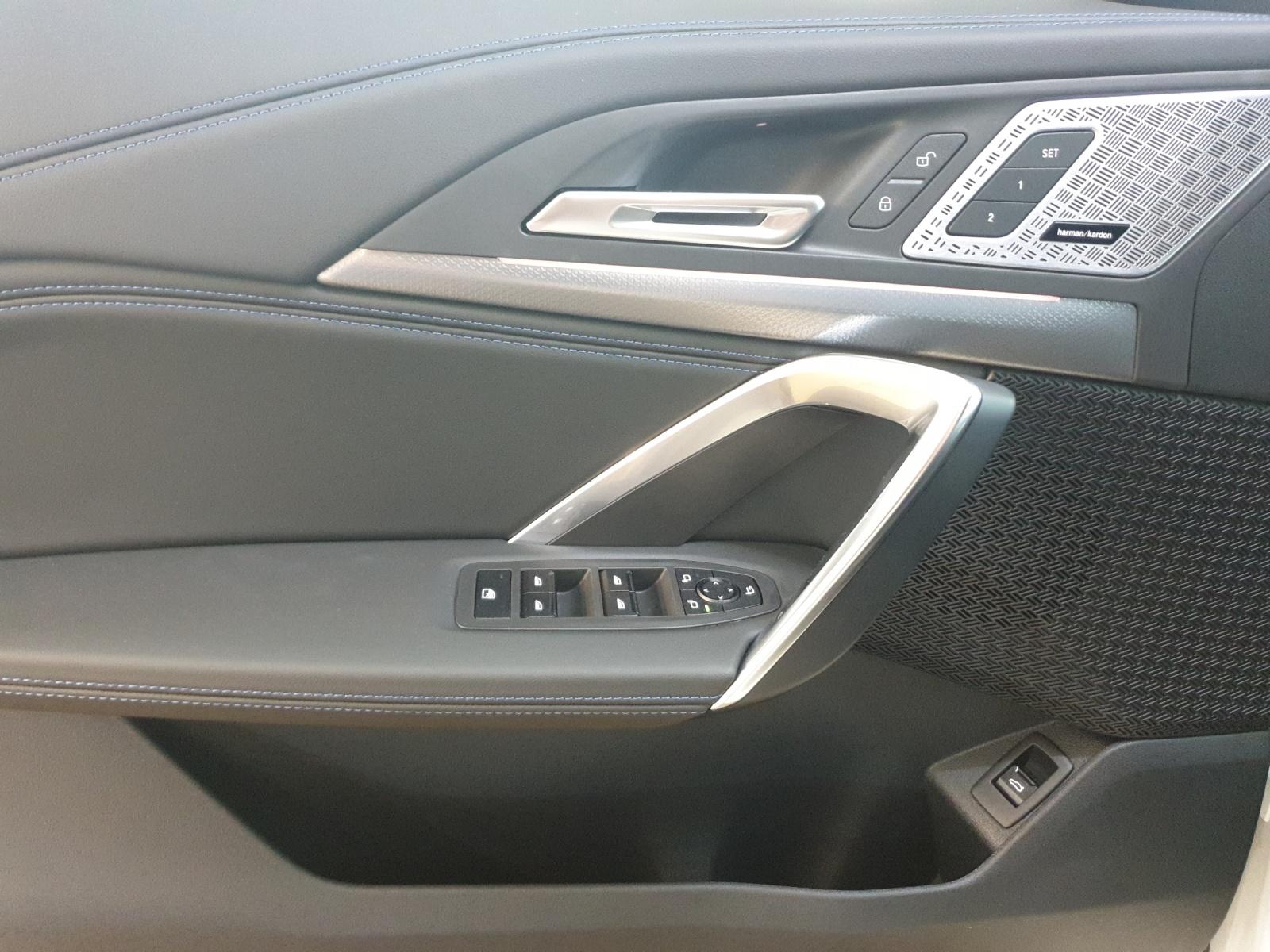 BMW X1 20d xDrive-image-9