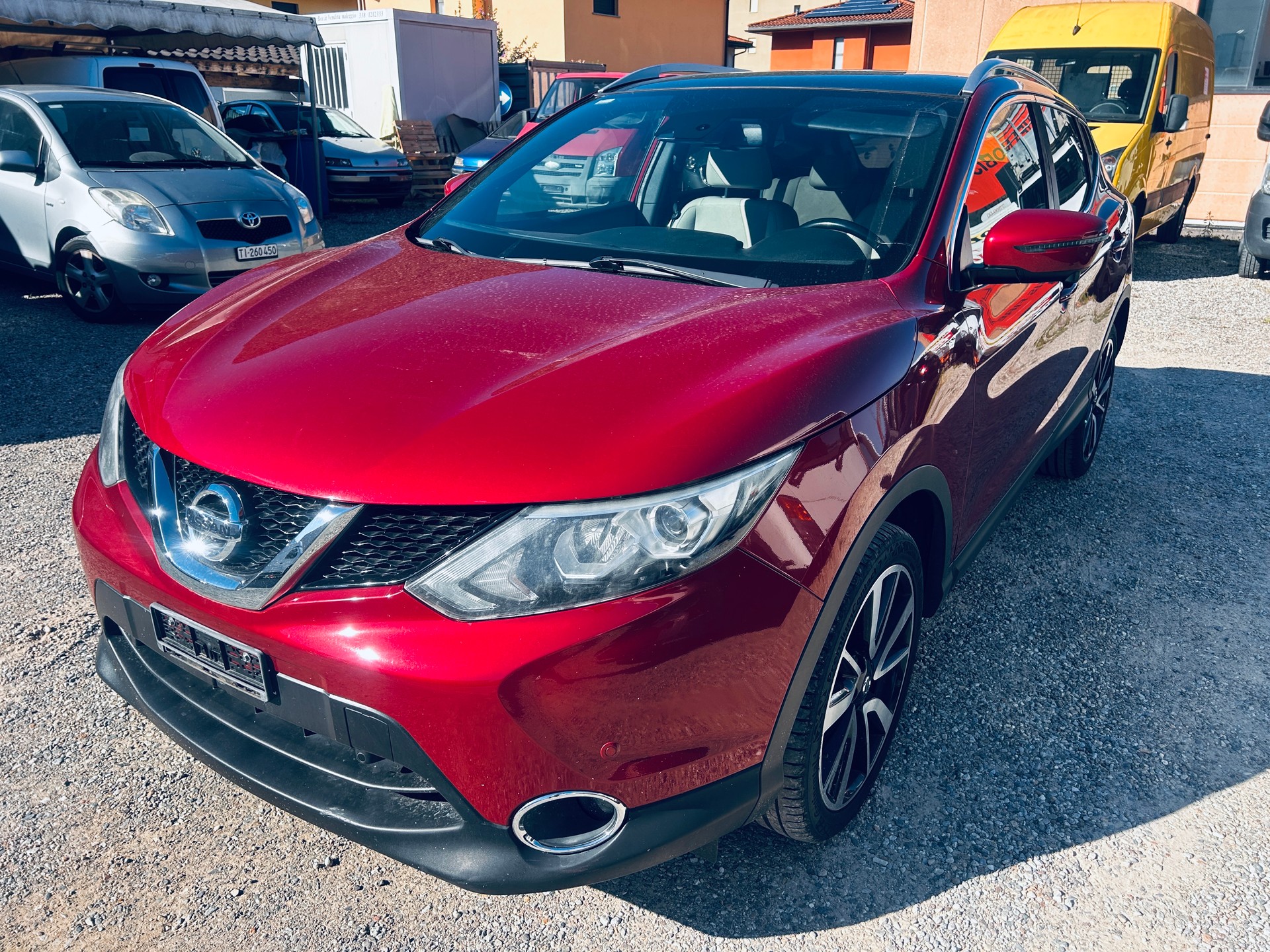NISSAN Qashqai 1.2 DIG-T Swiss Edition Premium Xtronic-image-0