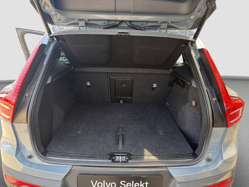 VOLVO XC40 T2 Core Geartronic-image-12