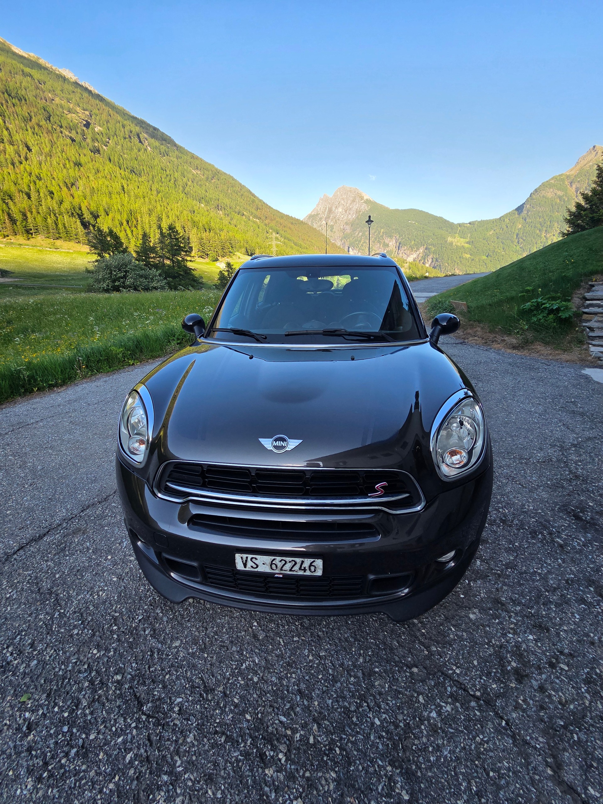 MINI 1.6i John Cooper Works S ALL4-image-0