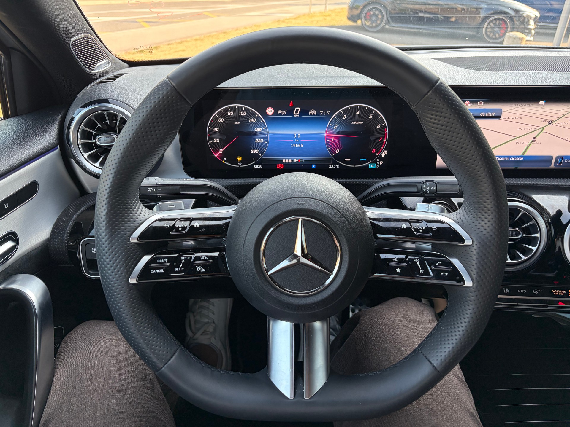 MERCEDES-BENZ A 220 4Matic 8G-DCT Limousine (V177)-image-10