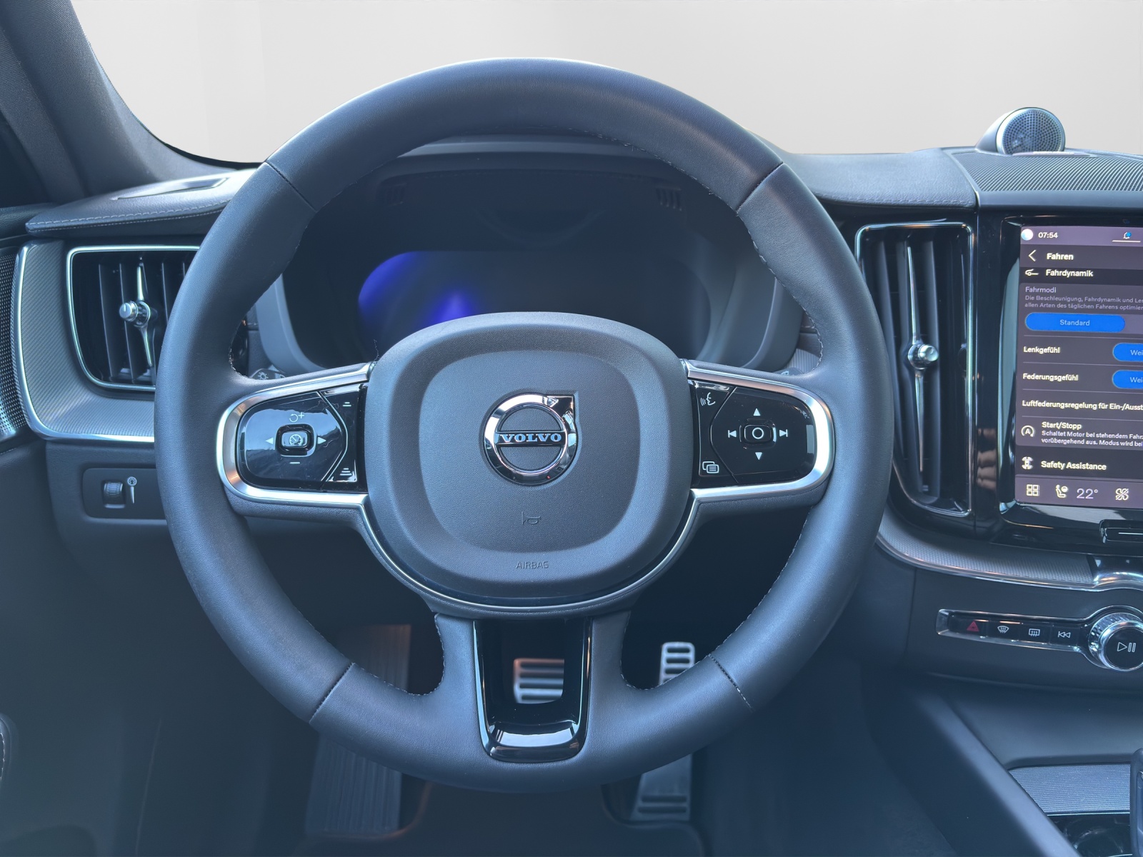 VOLVO XC60 2.0 B6 MH R-Design AWD-image-7