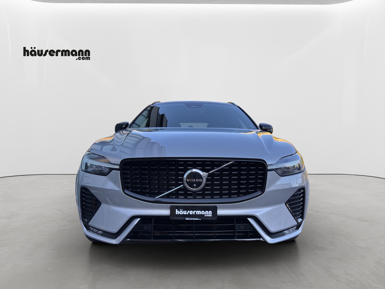 VOLVO XC60 2.0 B6 MH R-Design AWD-image-9