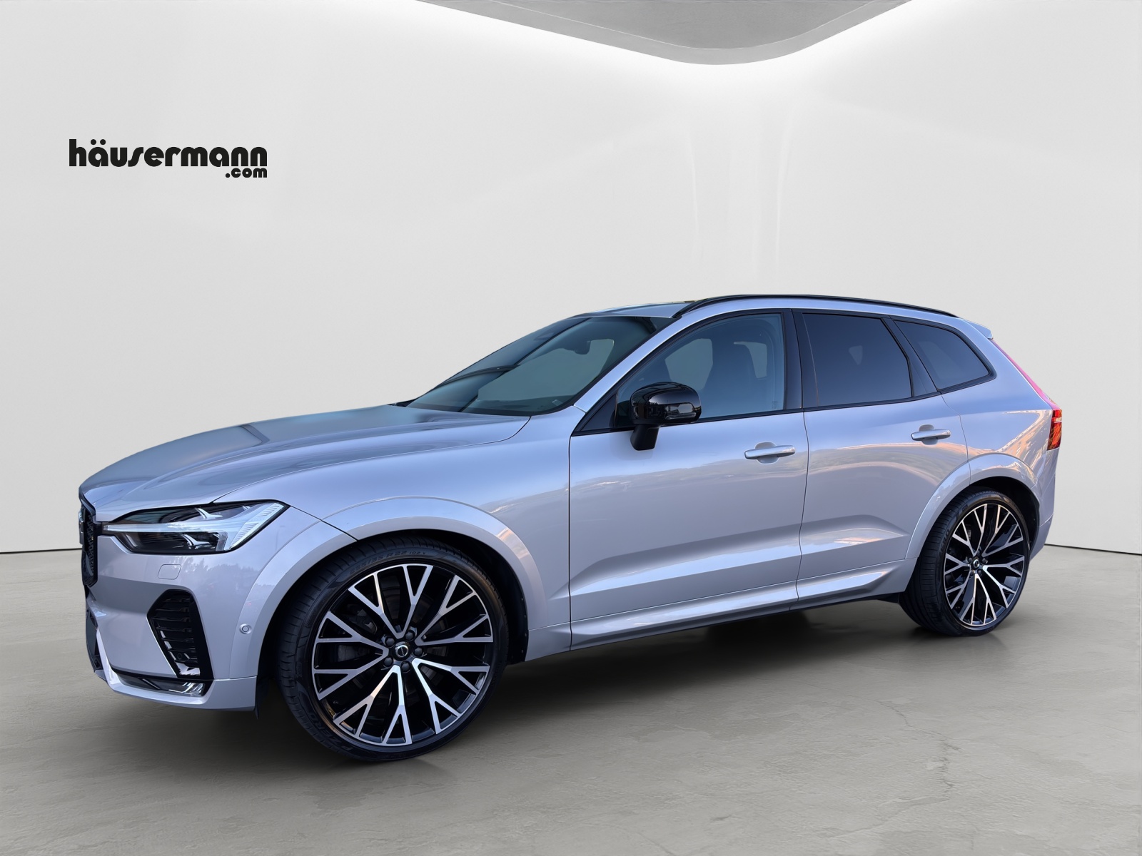 VOLVO XC60 2.0 B6 MH R-Design AWD-image-0