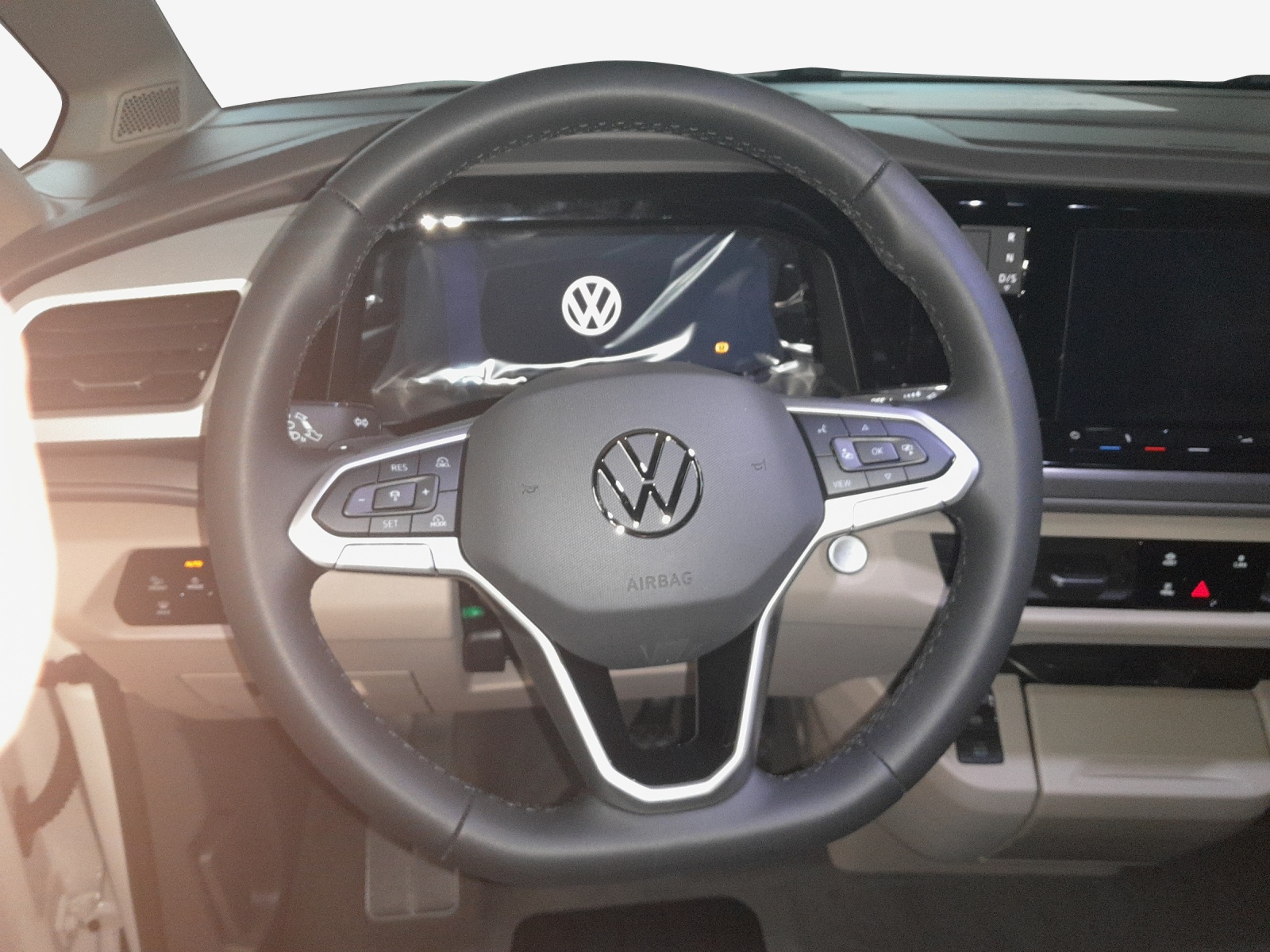 VW Multivan 2.0 TDI Liberty DSG-image-9