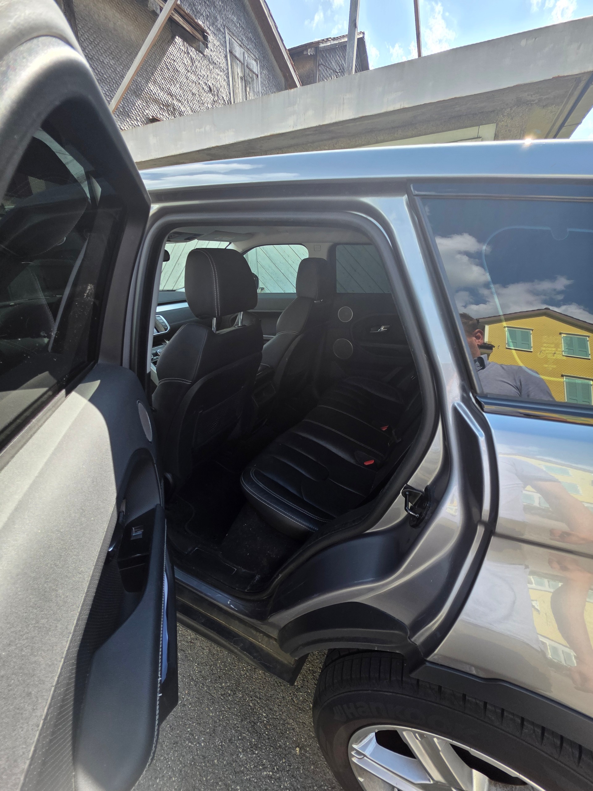 LAND ROVER 2.2 SD4 Dynamic-image-5
