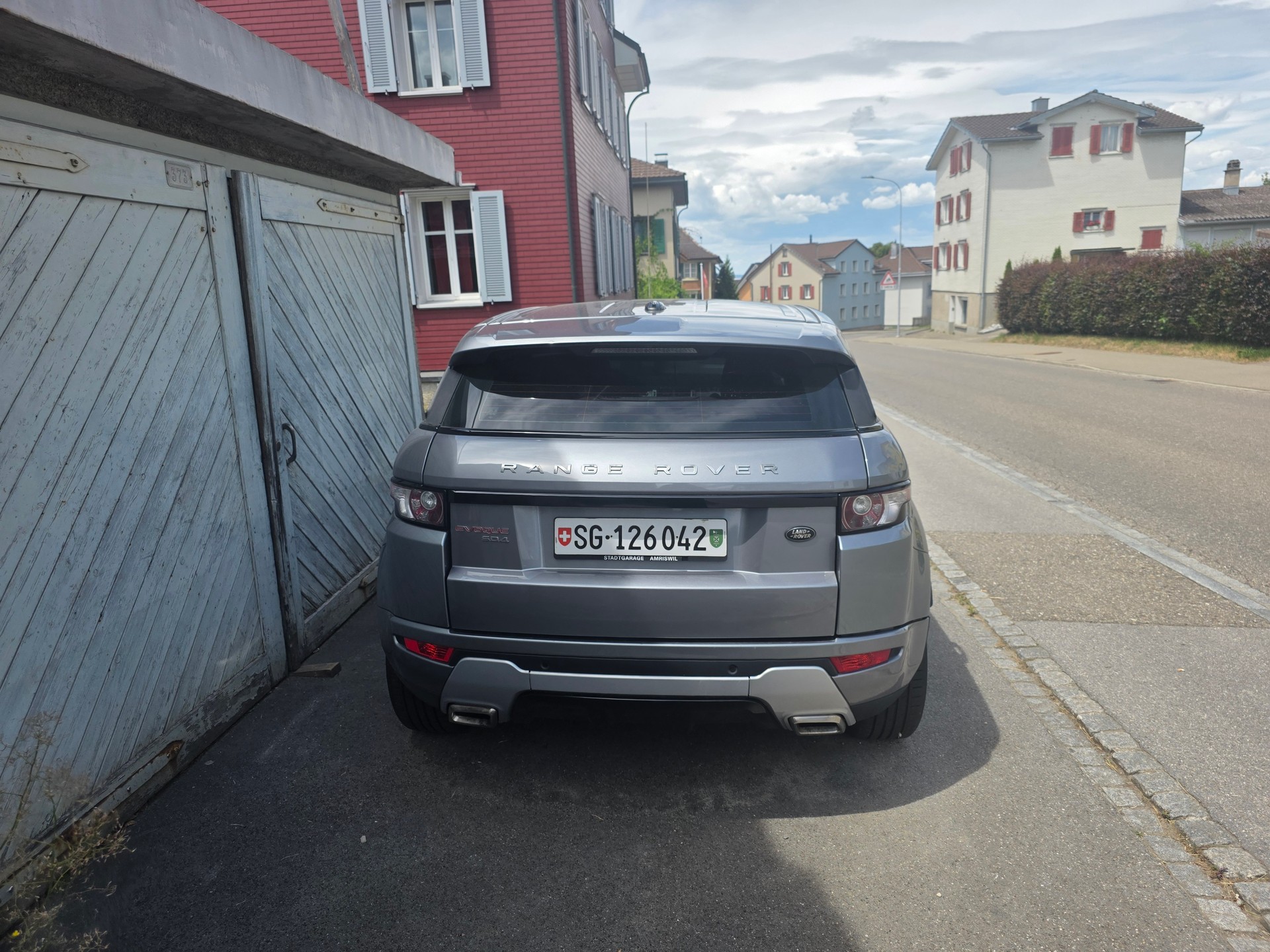 LAND ROVER 2.2 SD4 Dynamic-image-3
