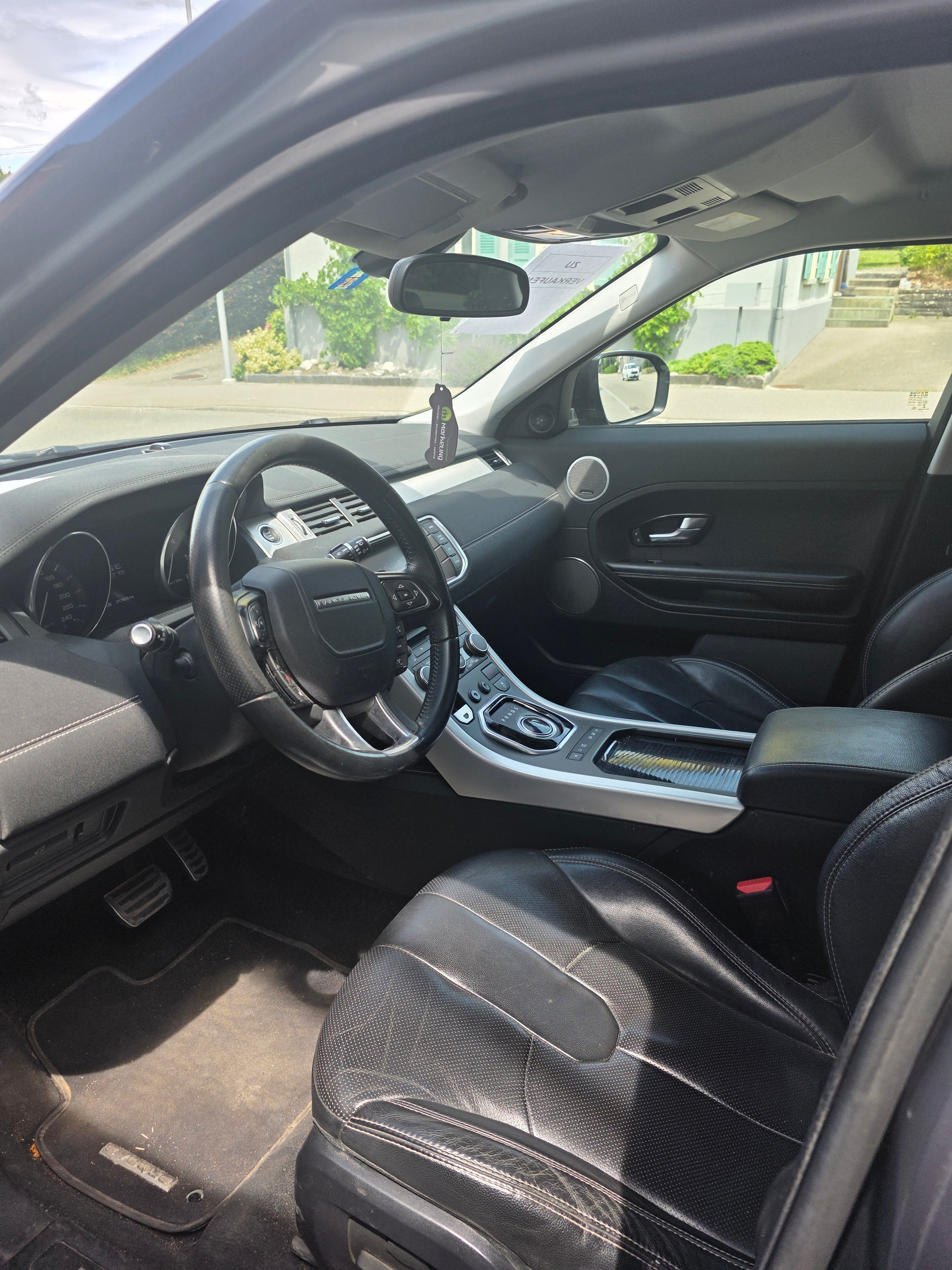 LAND ROVER 2.2 SD4 Dynamic-image-4