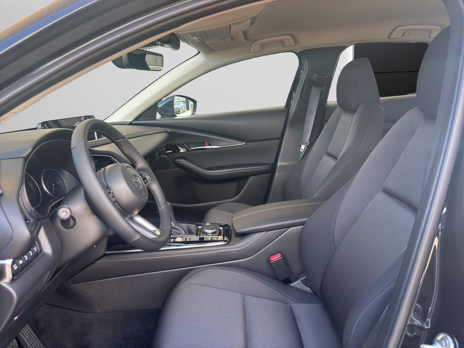 MAZDA CX-30 SKYACTIV-X 186 M Hybrid Centre Line AWD AT-image-8