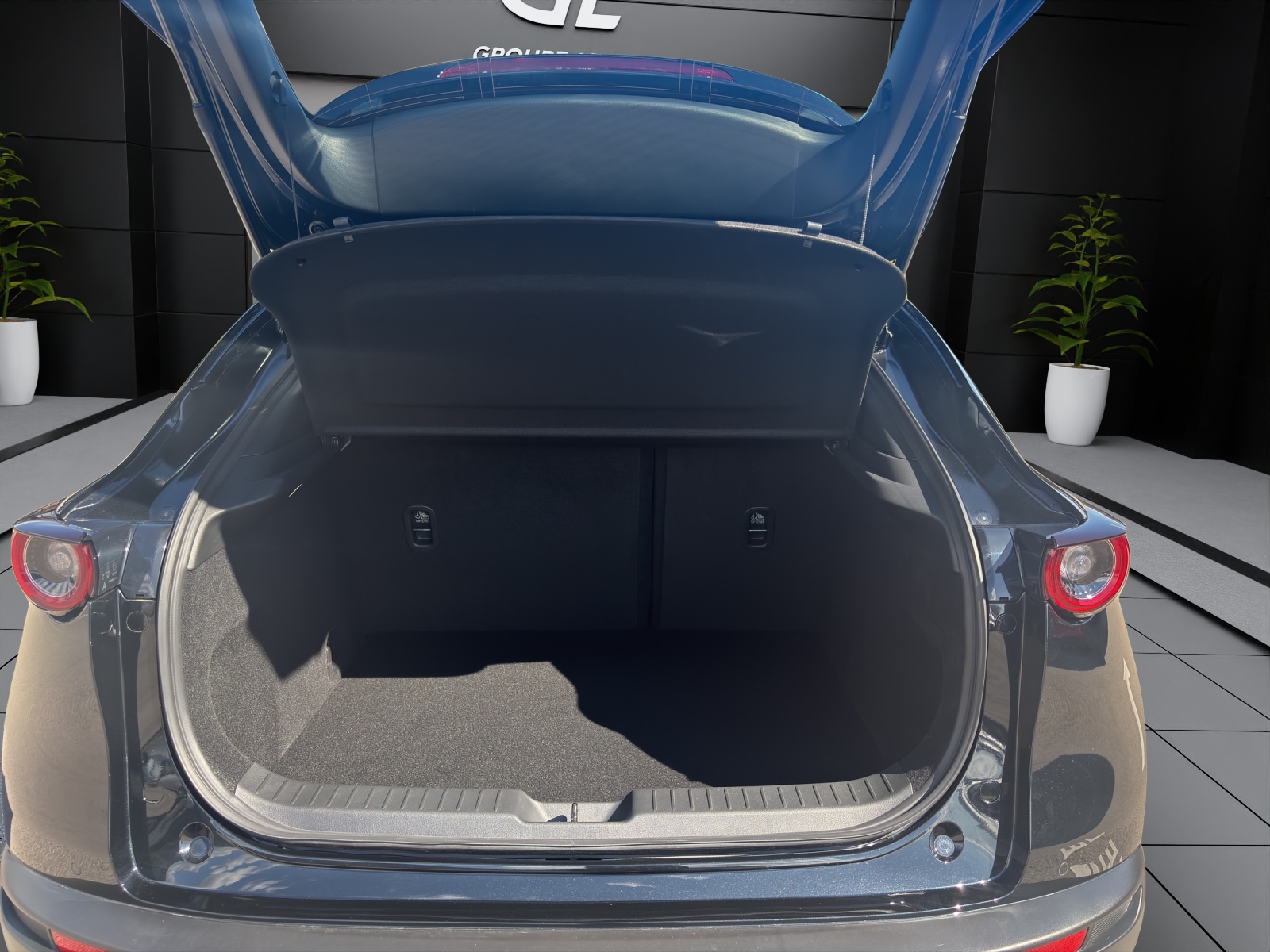 MAZDA CX-30 SKYACTIV-X 186 M Hybrid Centre Line AWD AT-image-6