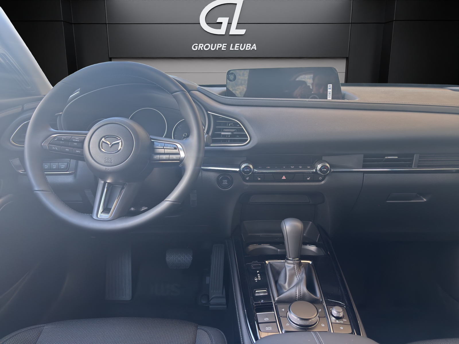 MAZDA CX-30 SKYACTIV-X 186 M Hybrid Centre Line AWD AT-image-11