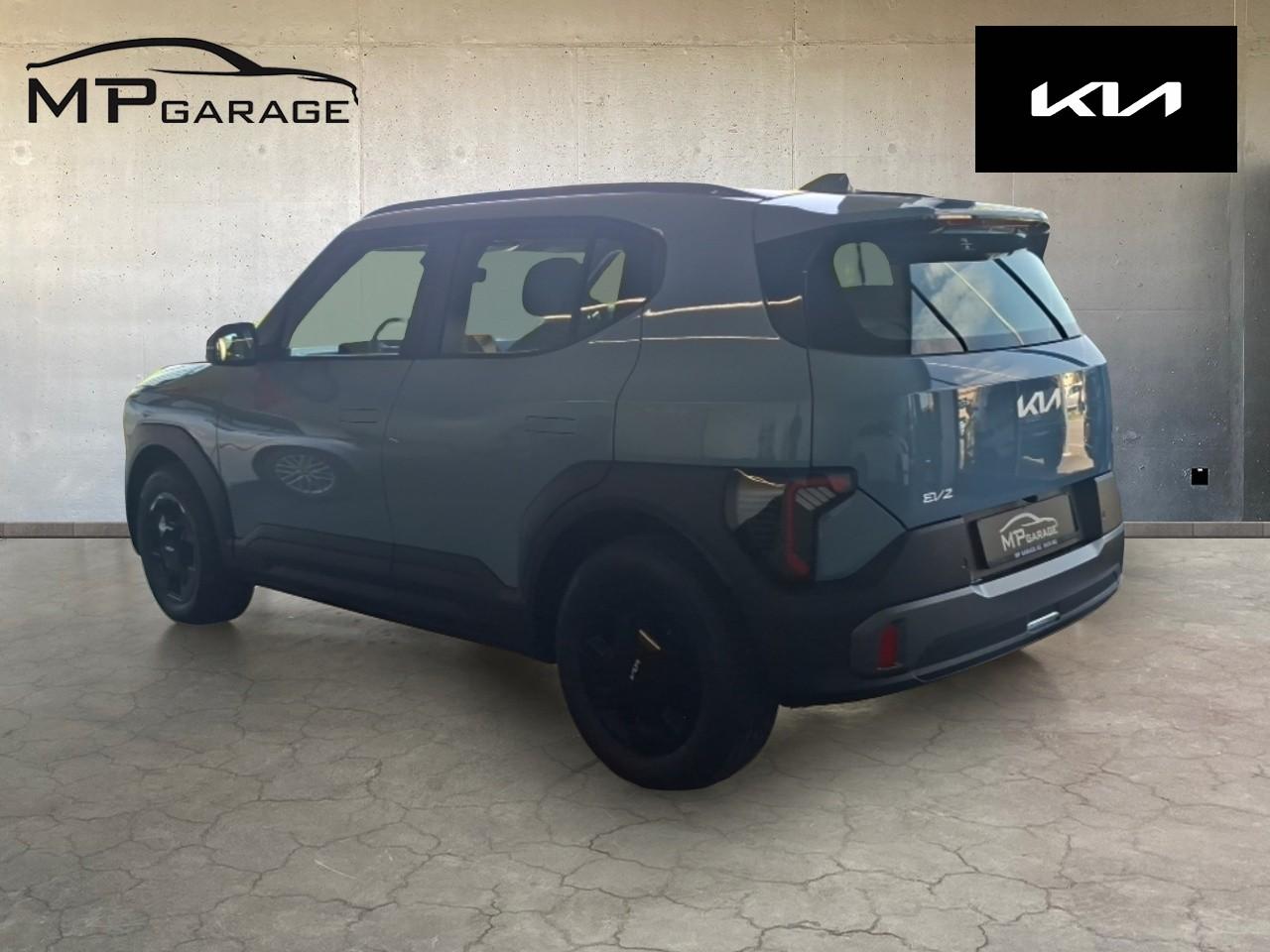 KIA EV2 61 kWh Air 4P-image-4