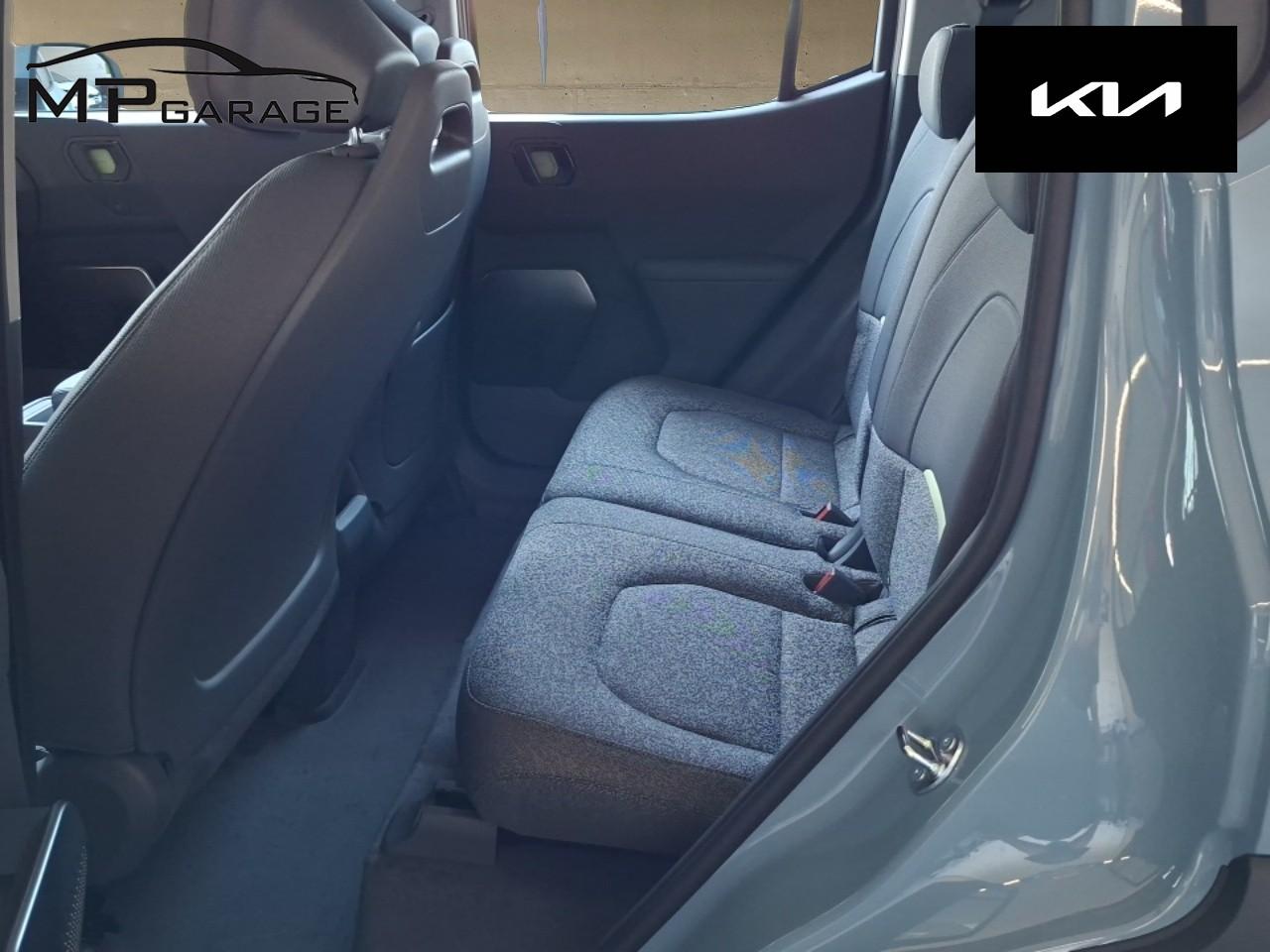 KIA EV2 61 kWh Air 4P-image-13