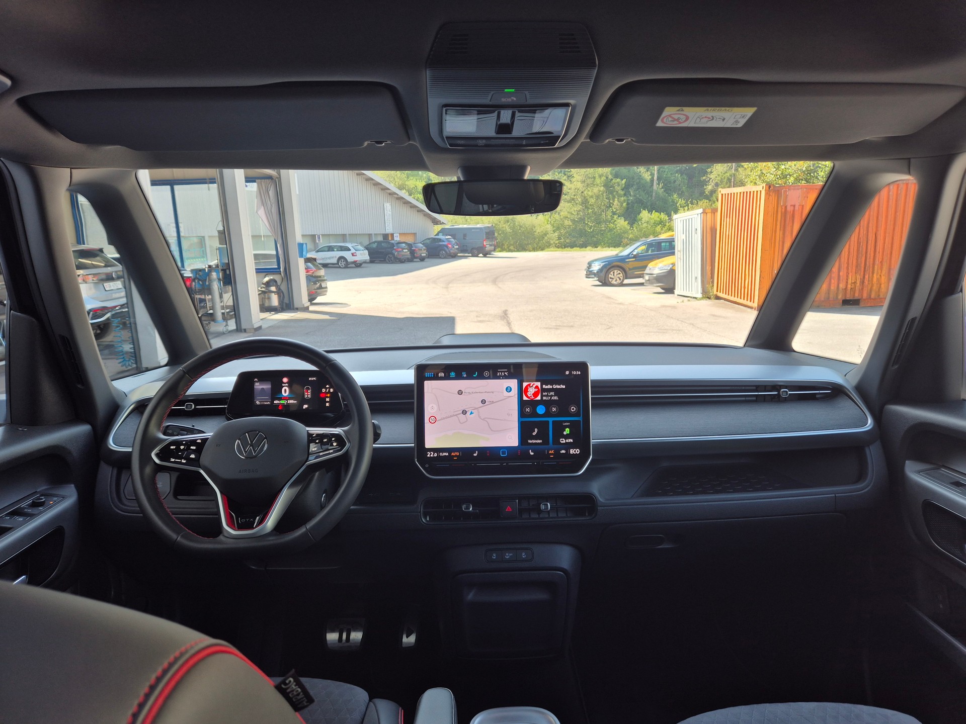 VW ID.Buzz LWB GTX 4 Motion-image-10