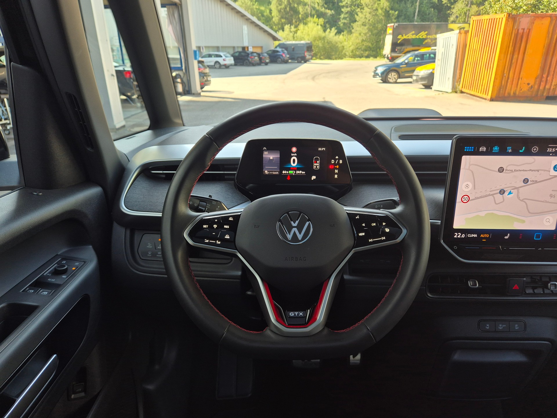 VW ID.Buzz LWB GTX 4 Motion-image-11