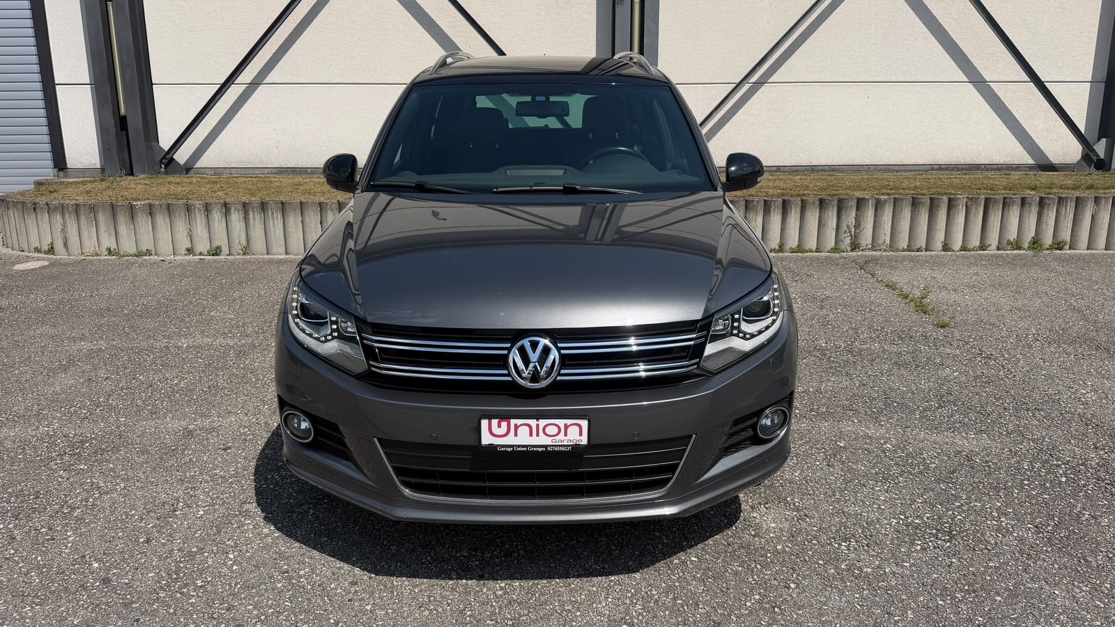 VW Tiguan 2.0 TSI R-Line Design 4Motion DSG-image-4