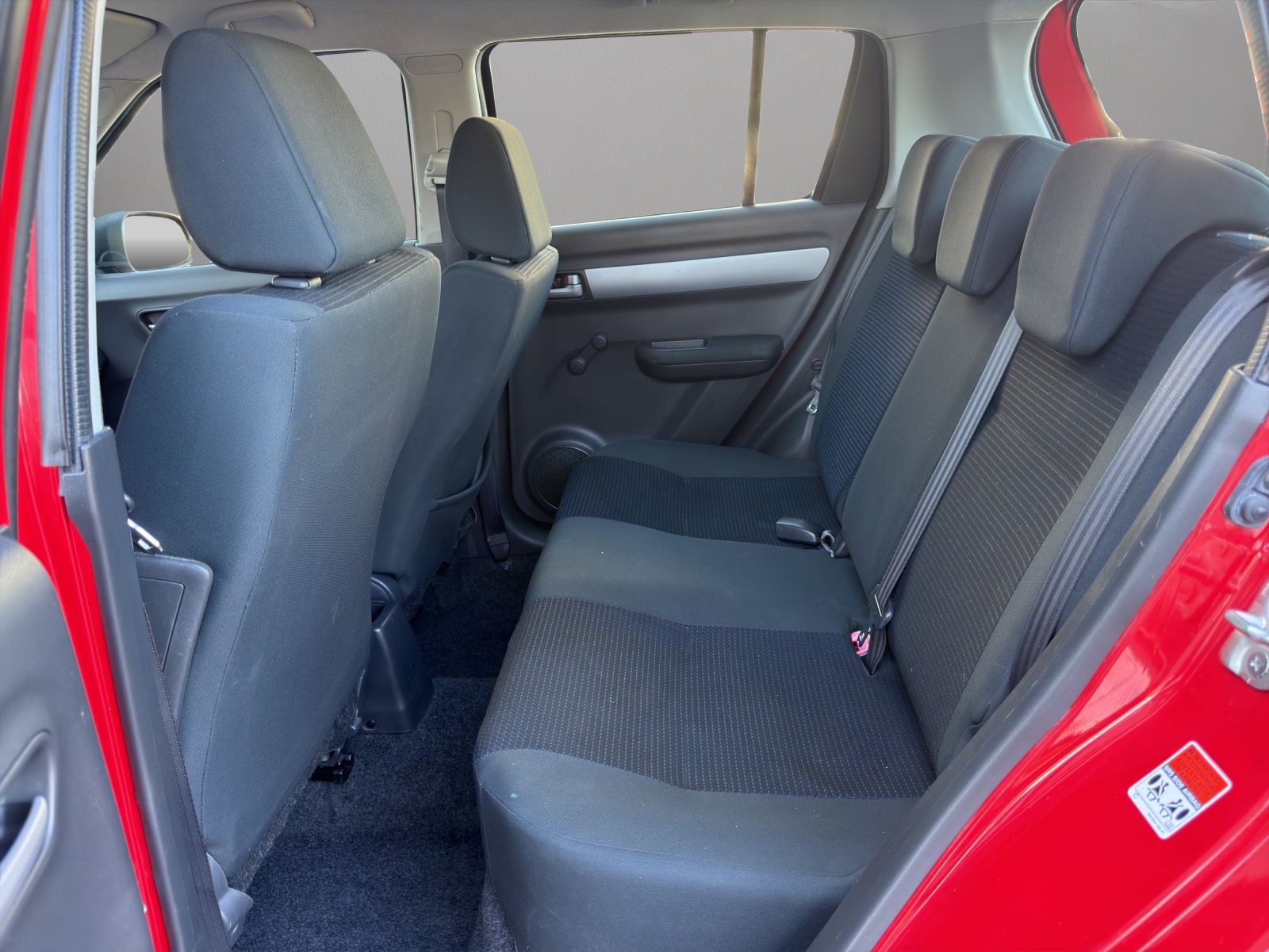 SUZUKI Swift 1.3i 16V GL-image-12