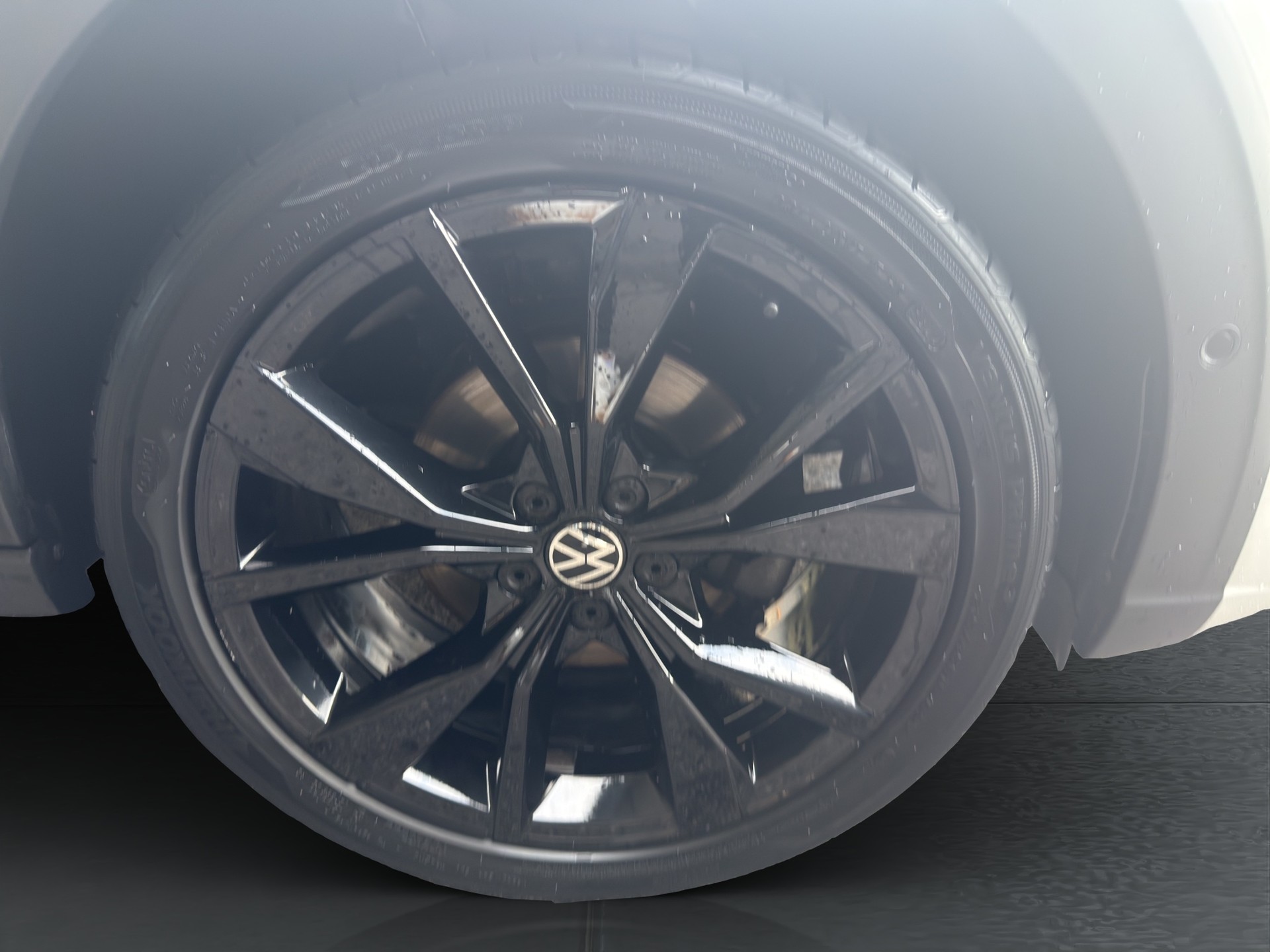 VW Taigo 1.5 TSI R-Line DSG-image-6