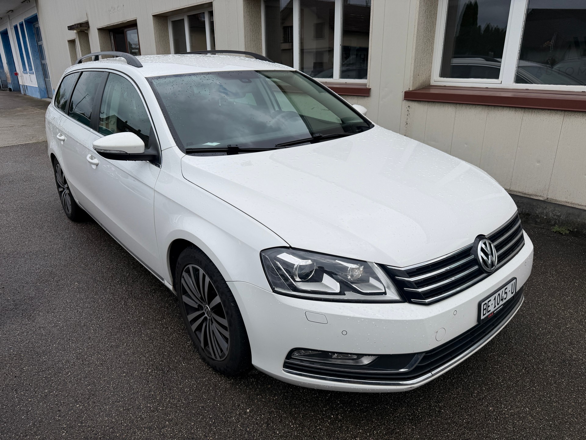 VW Passat Variant 1.8 TSI Comfortline DSG-image-1