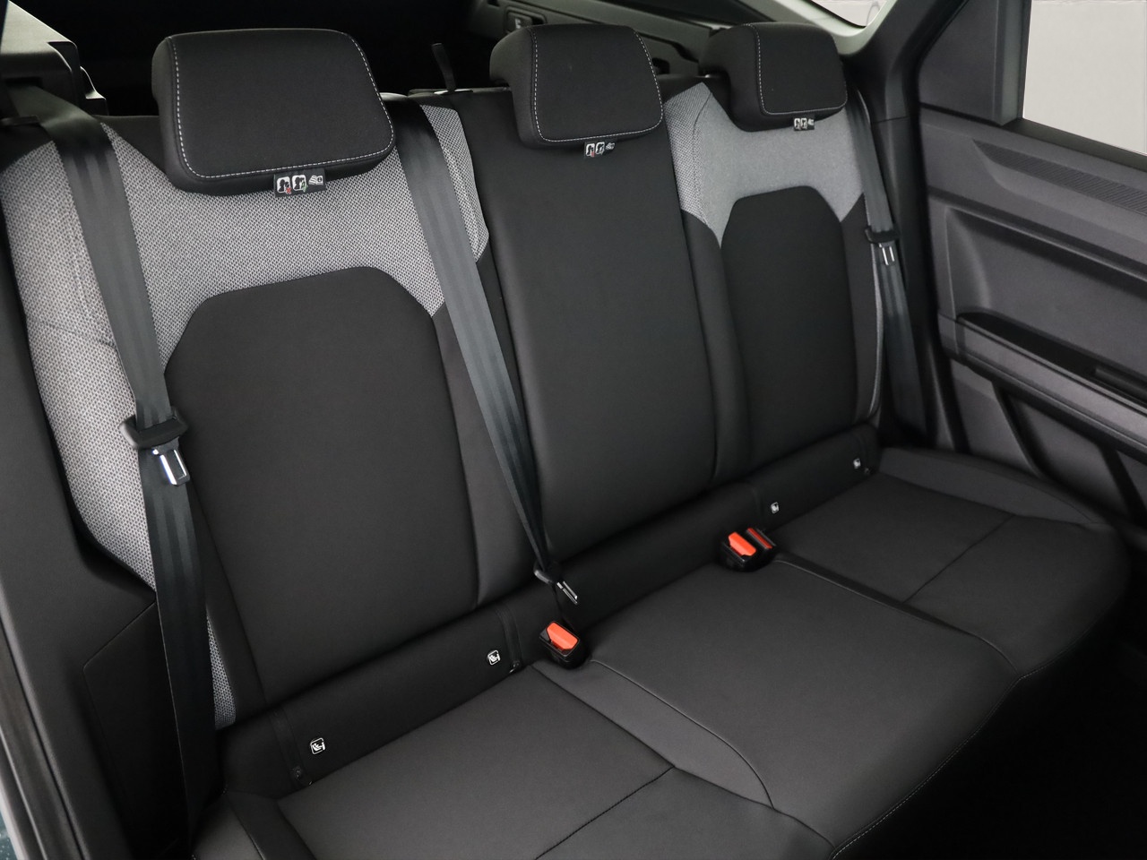 DACIA Bigster 1.8 Hybrid Journey-image-7