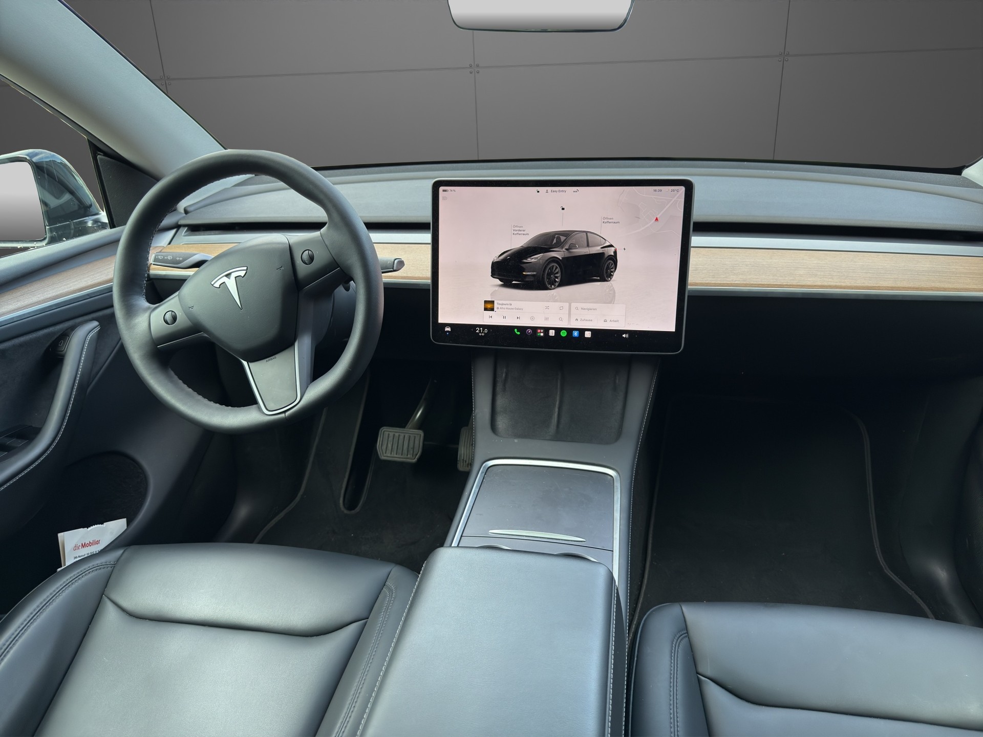 TESLA Model Y Long Range-image-15