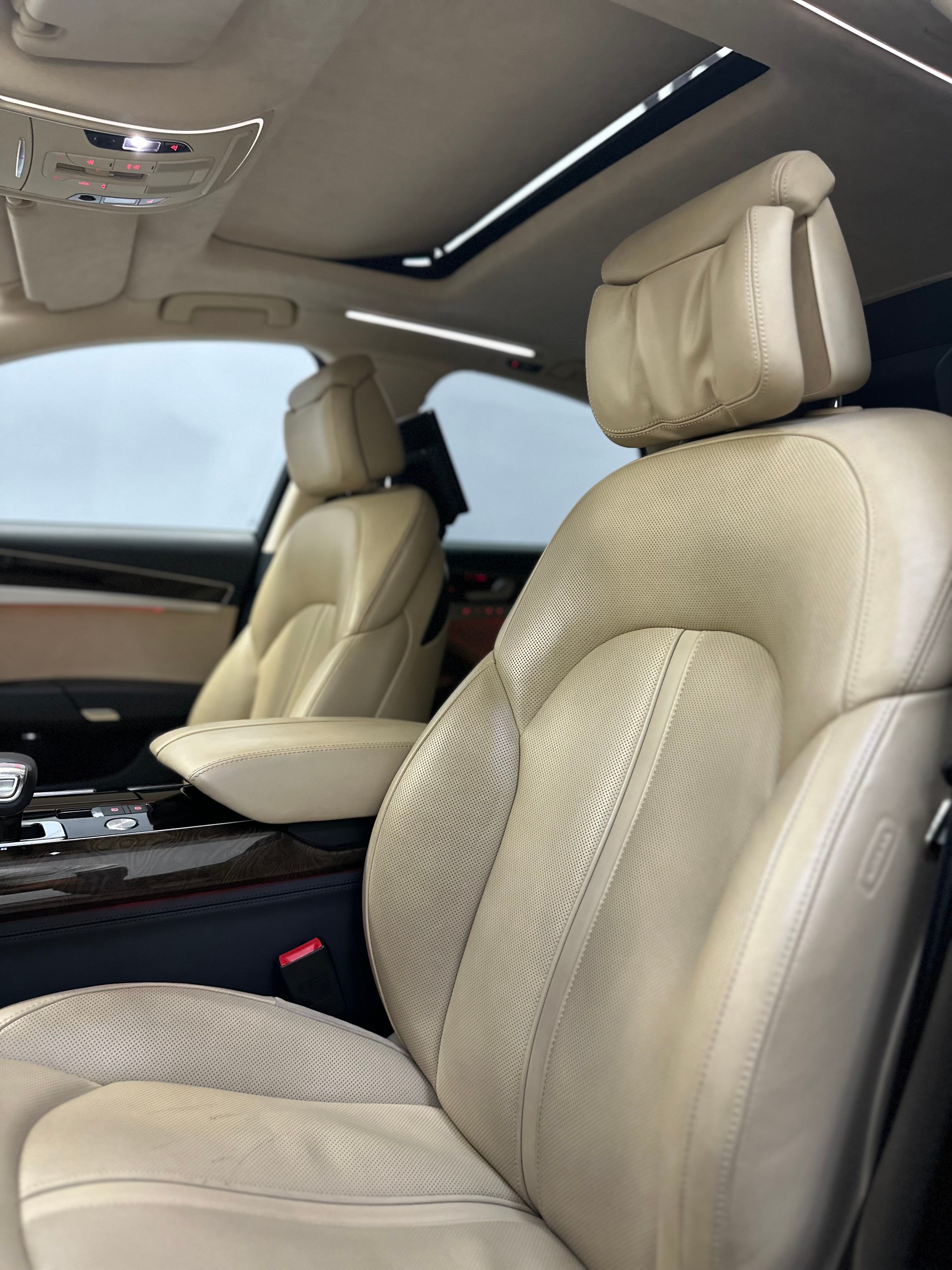 AUDI A8 3.0 TDI quattro tiptronic-image-22