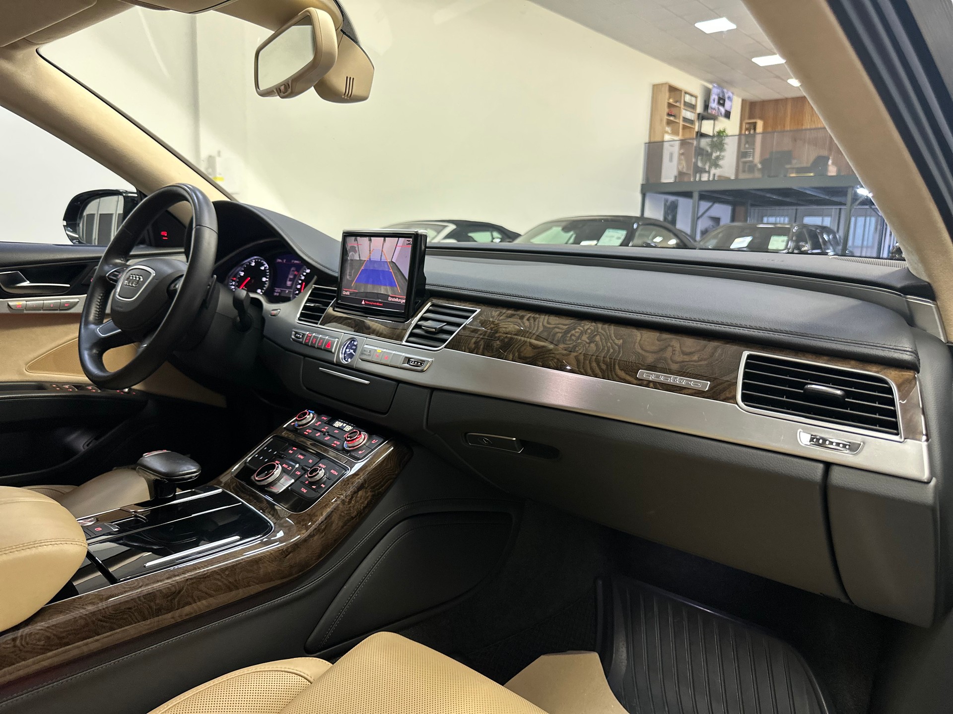 AUDI A8 3.0 TDI quattro tiptronic-image-13